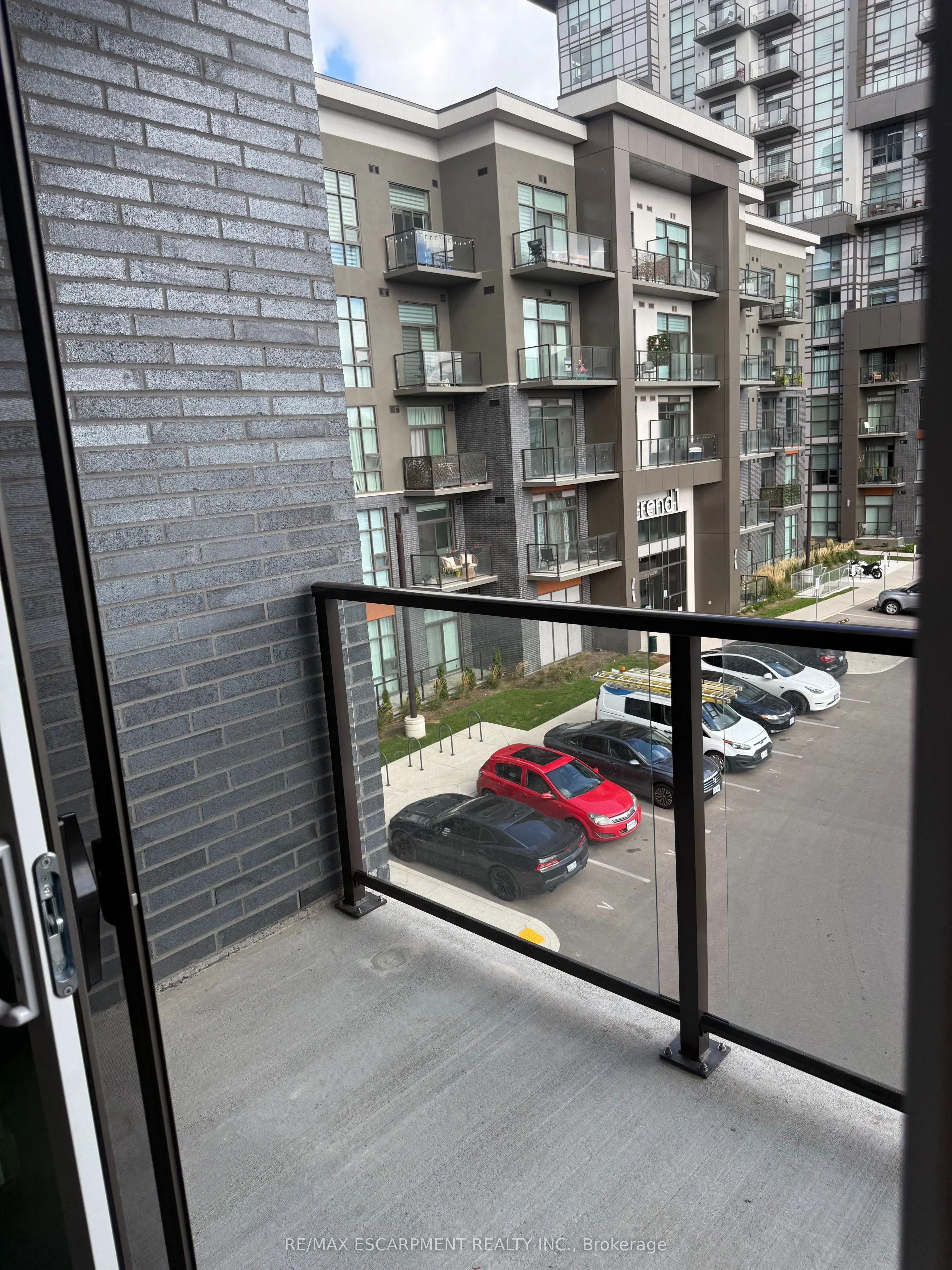 450 Dundas Street, #326