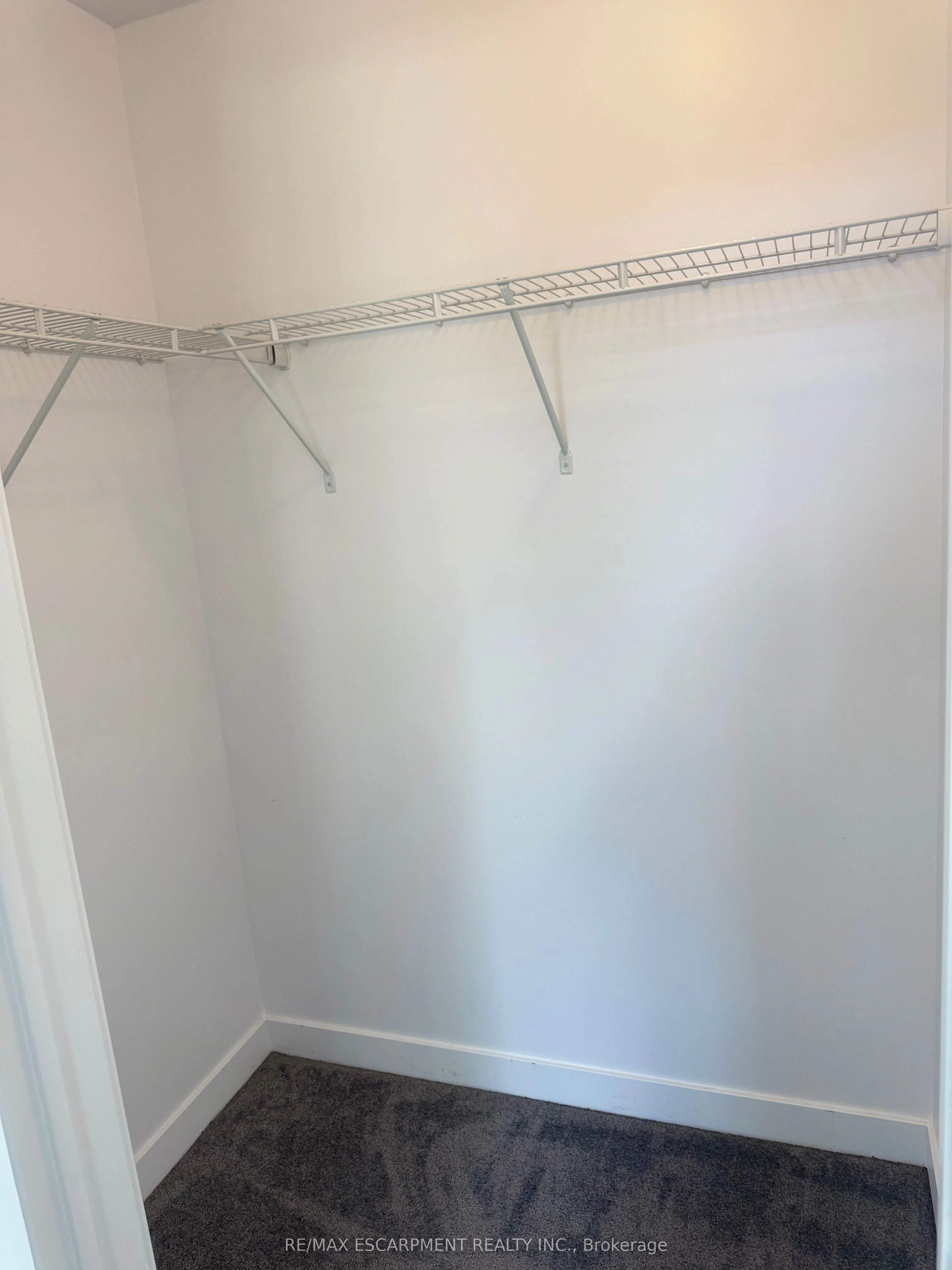 450 Dundas Street, #326