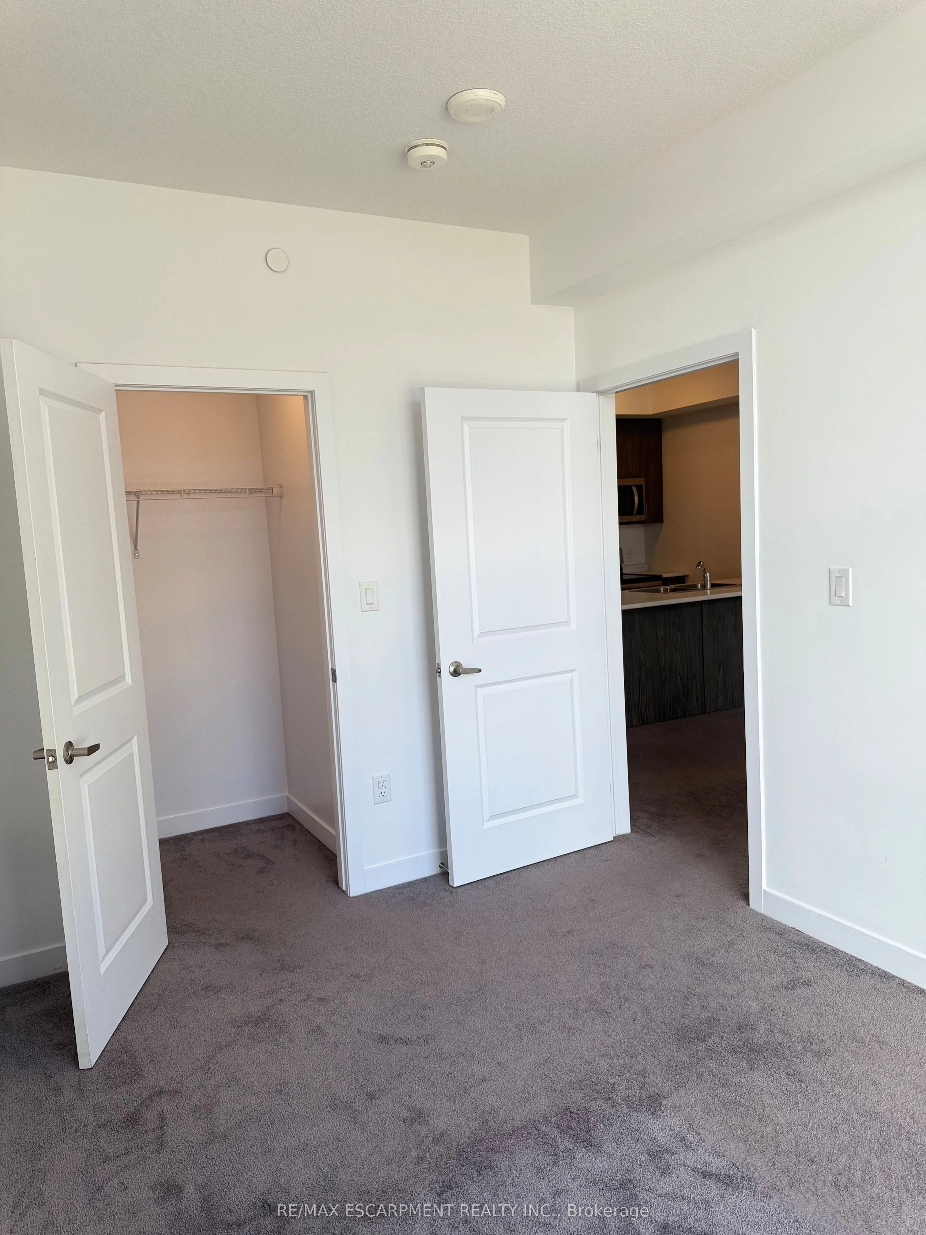 450 Dundas Street, #326