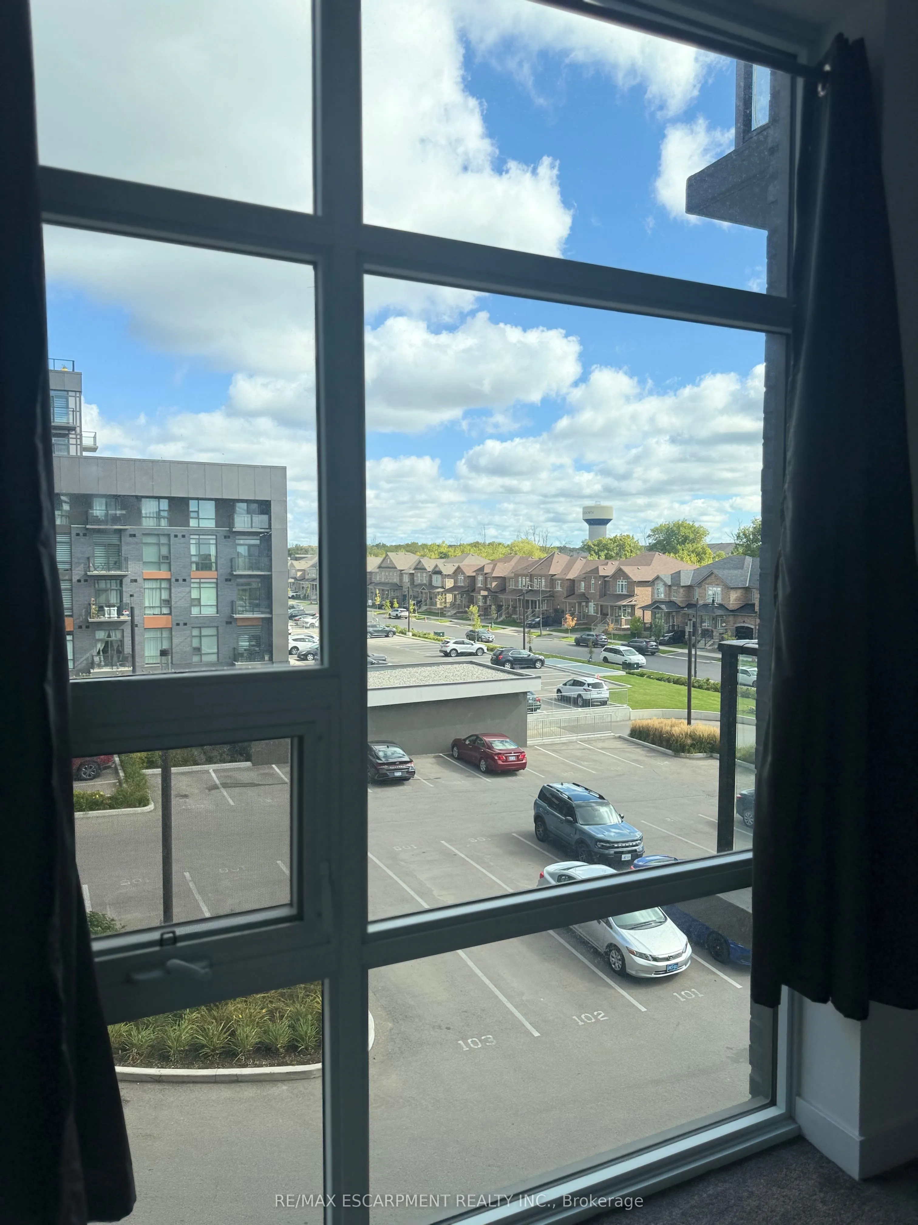 450 Dundas Street, #326