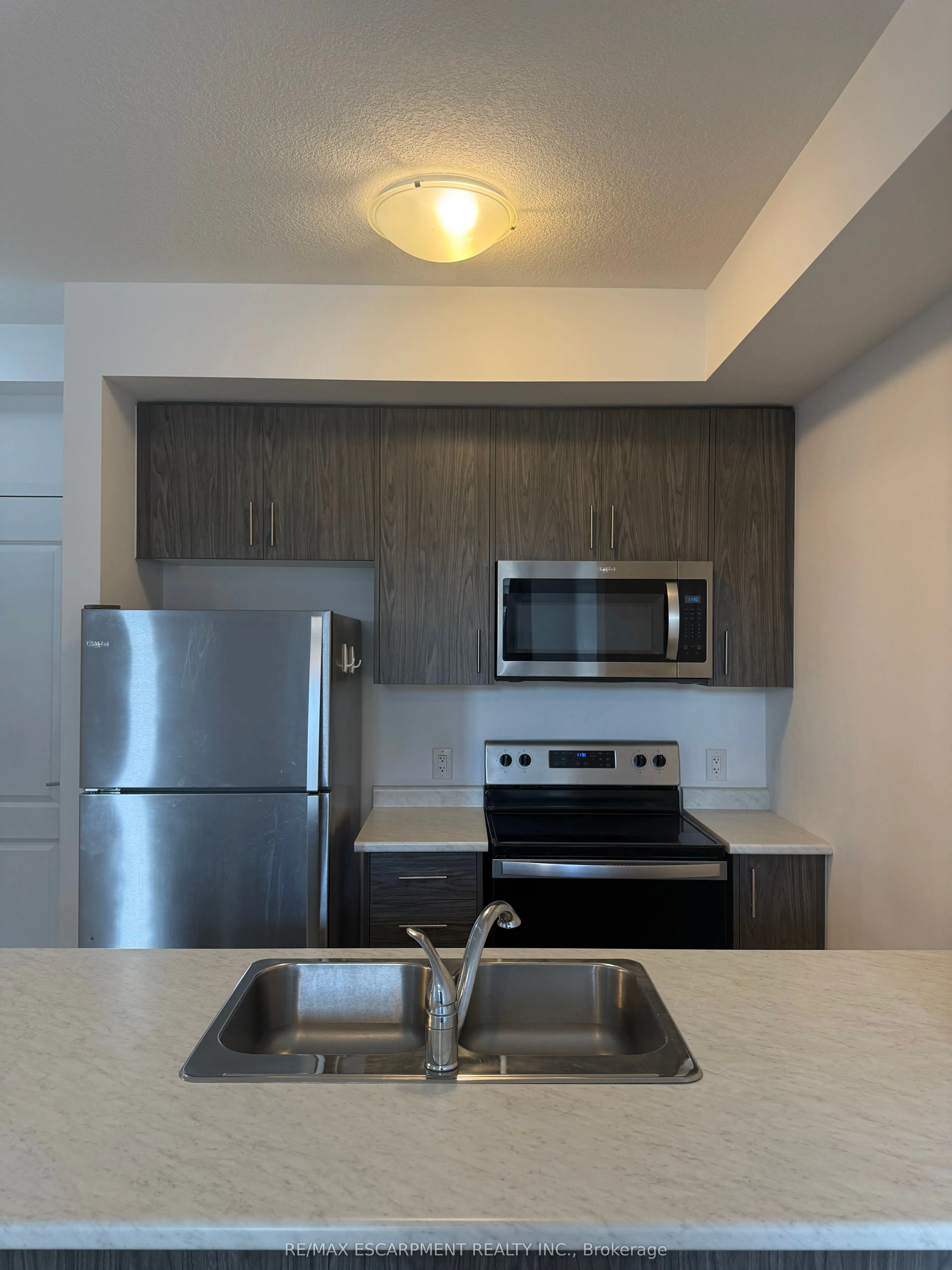 450 Dundas Street, #326