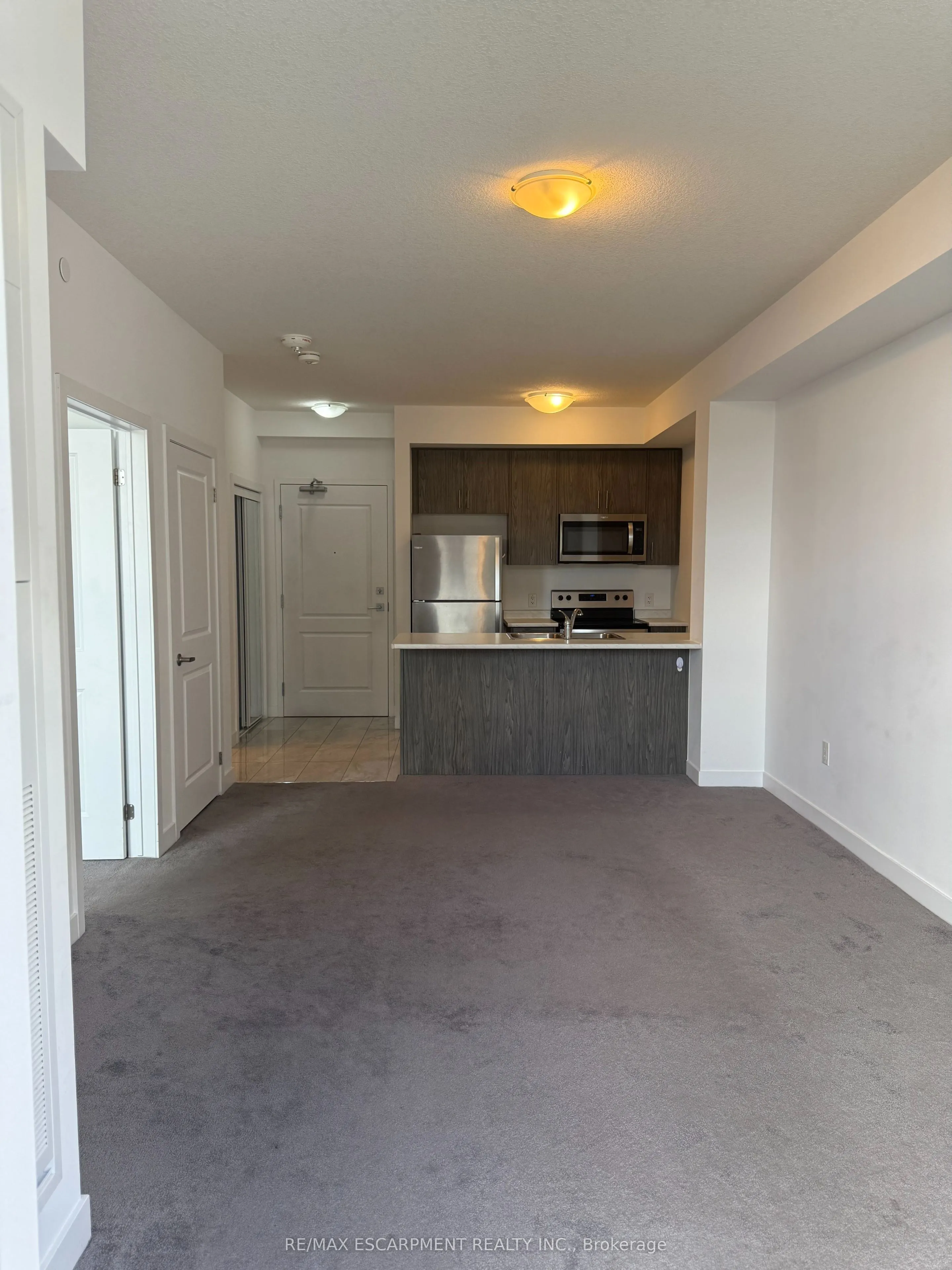 450 Dundas Street, #326