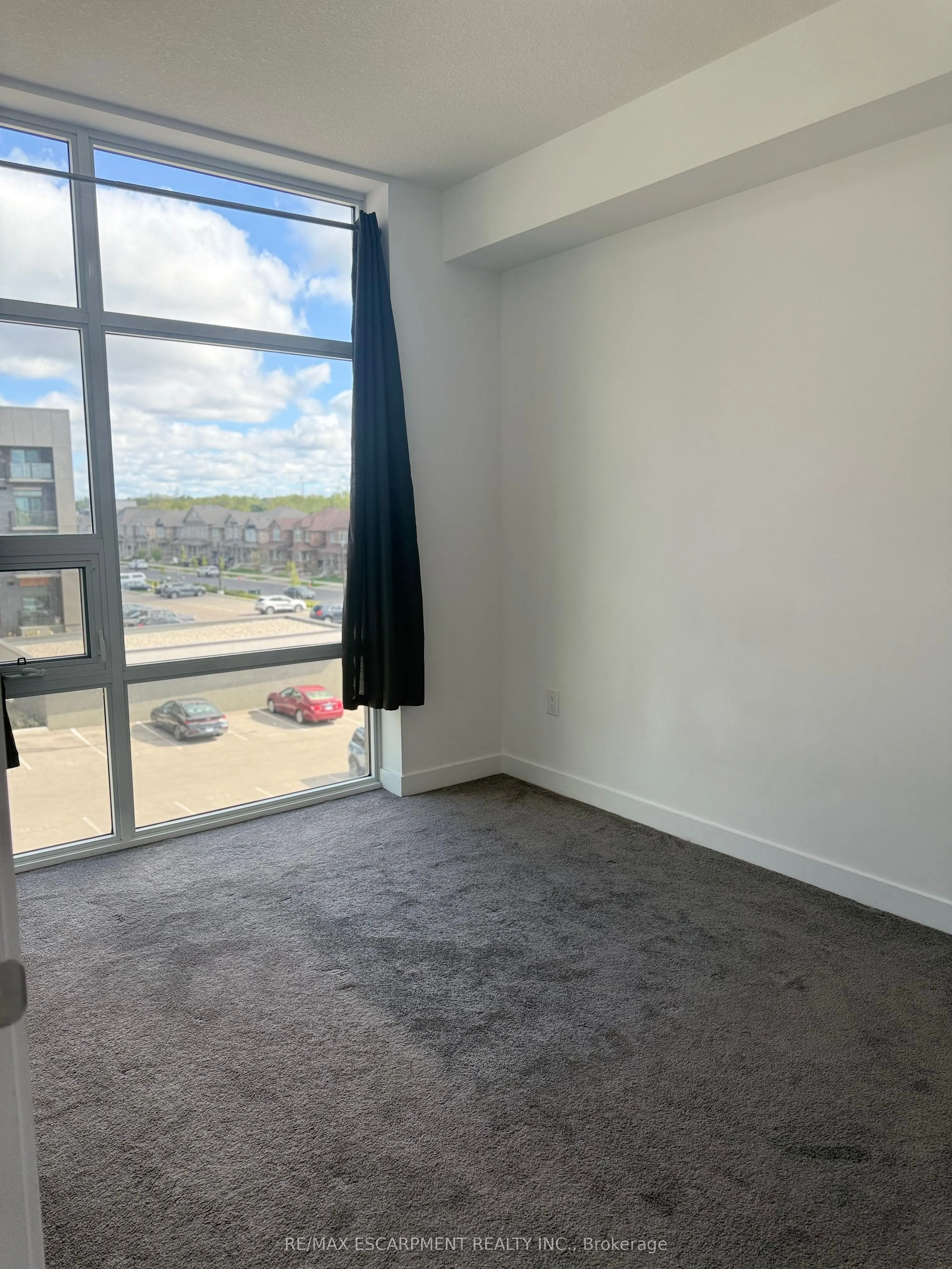450 Dundas Street, #326