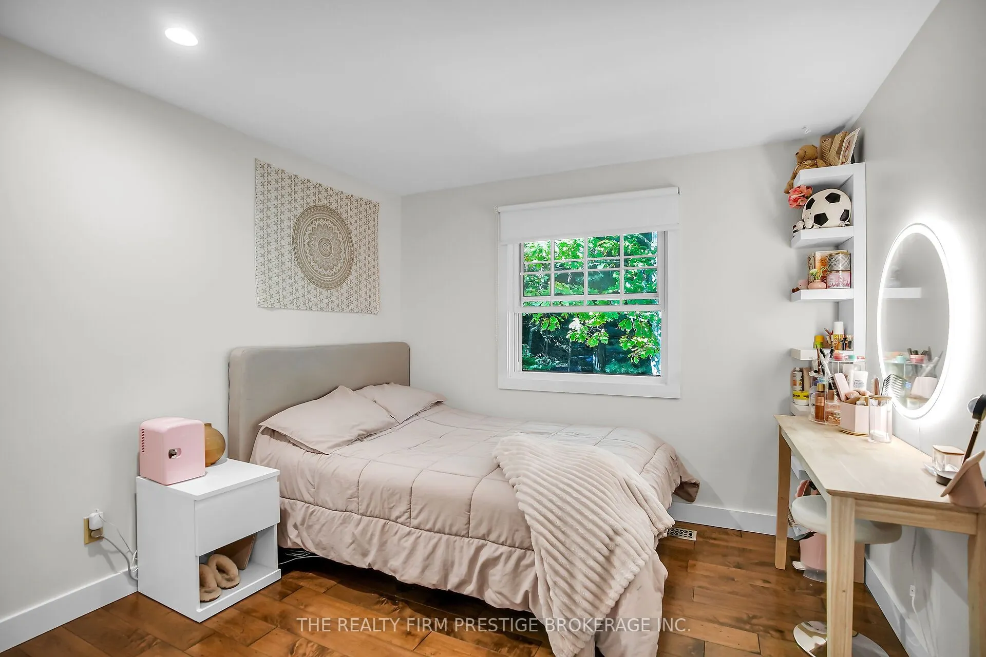 15 Rockford Crescent