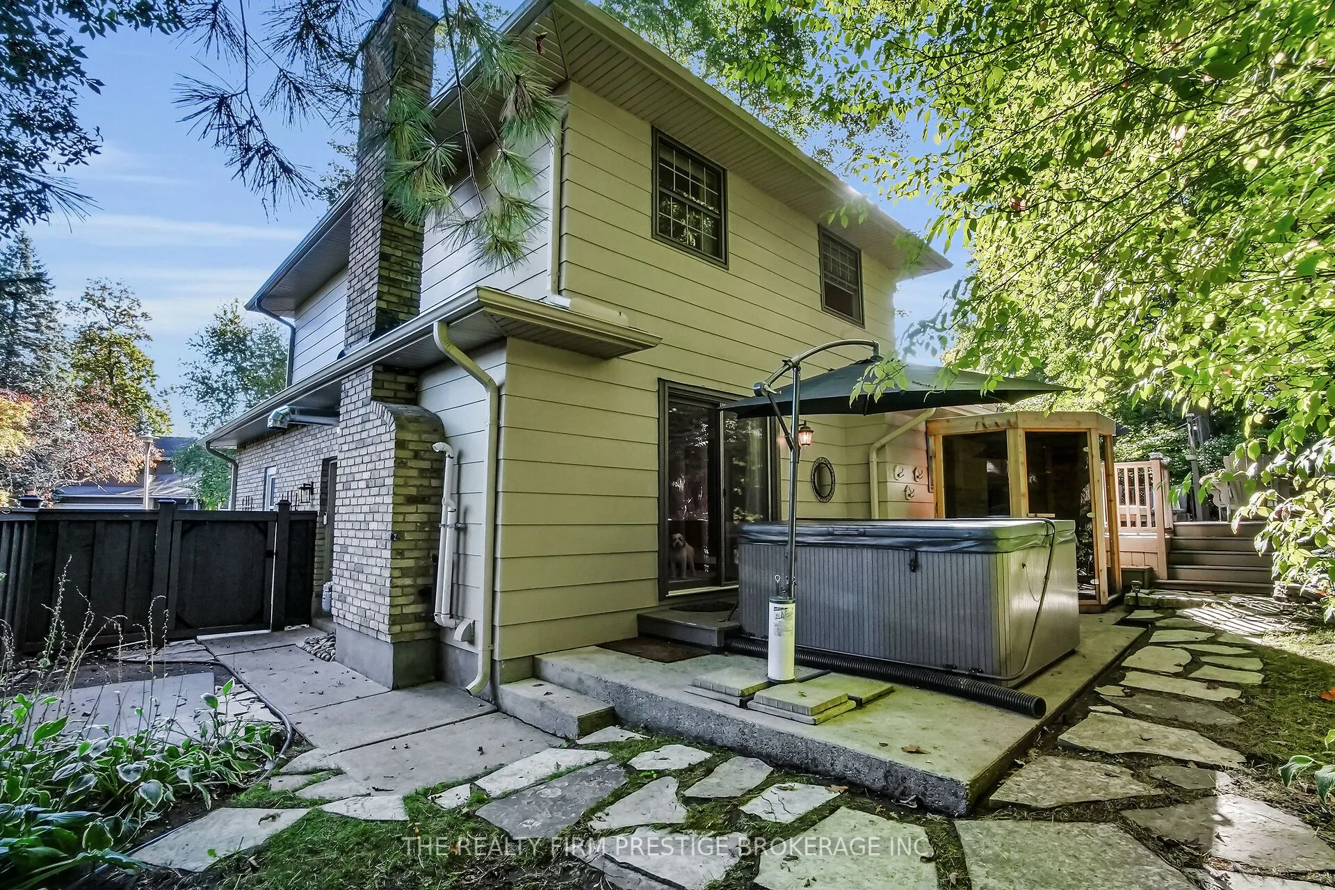 15 Rockford Crescent