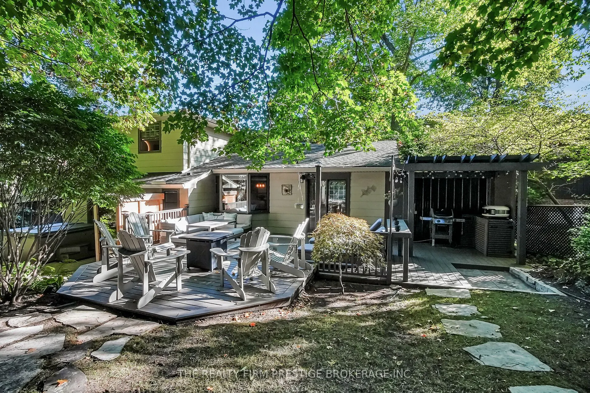 15 Rockford Crescent