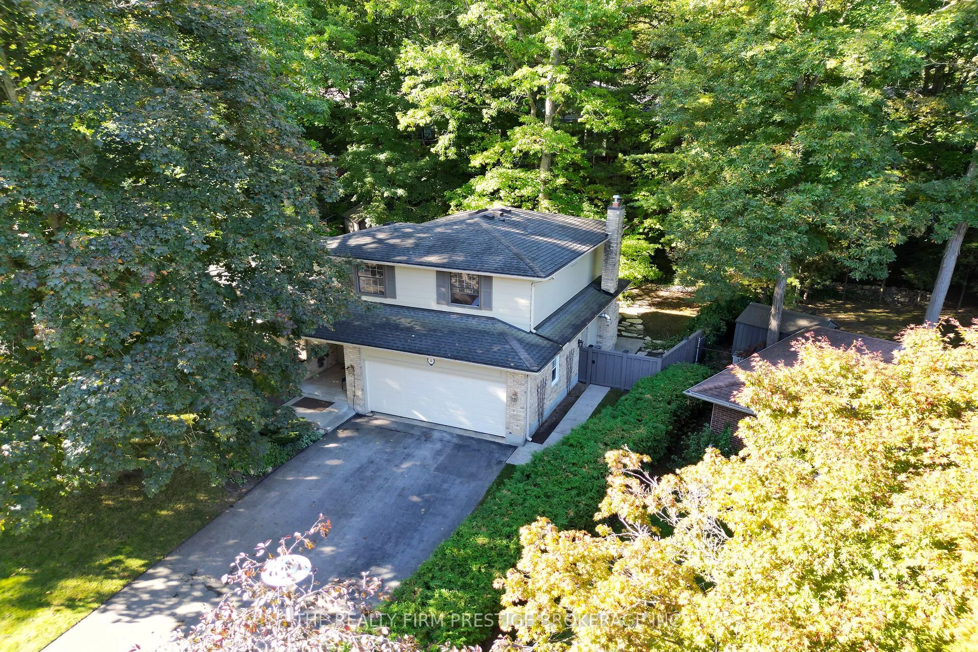 15 Rockford Crescent