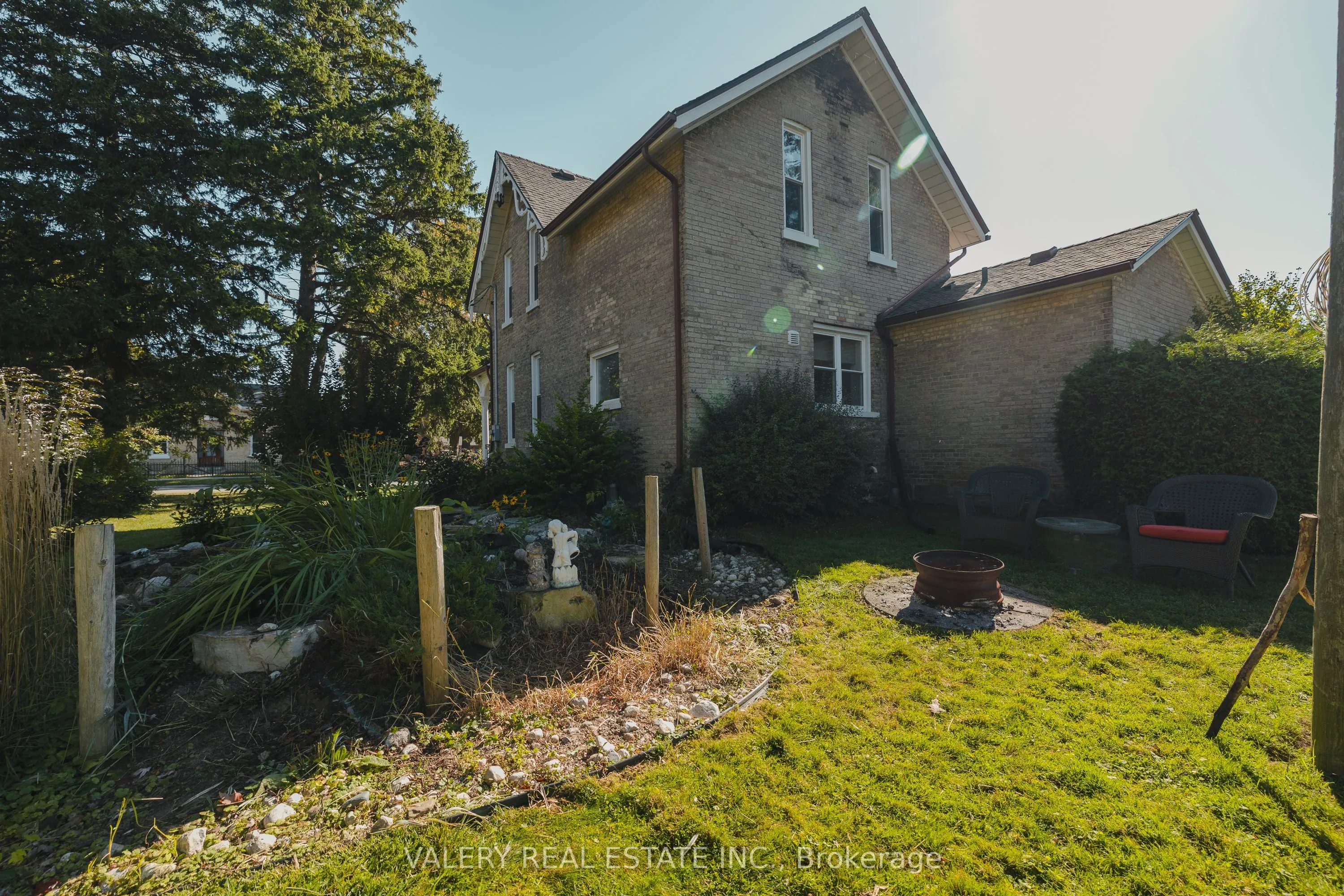 109 Huron Street