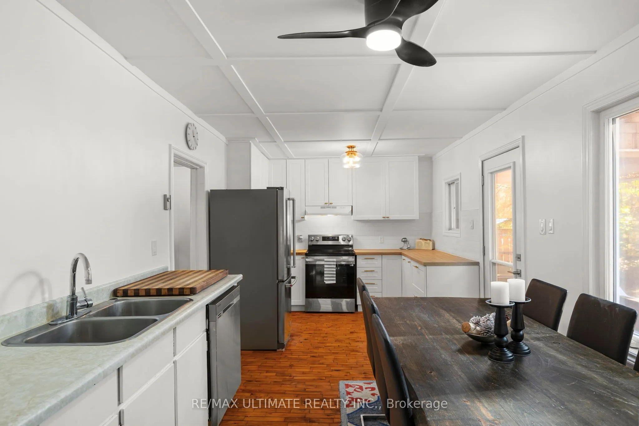 328 Muskoka Rd 10 Road