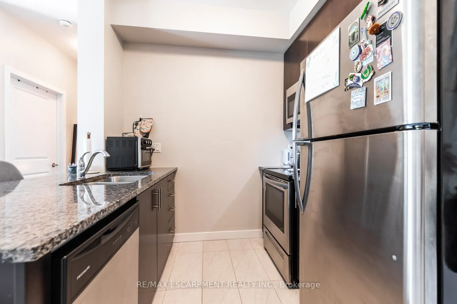 125 Shoreview Place, #116