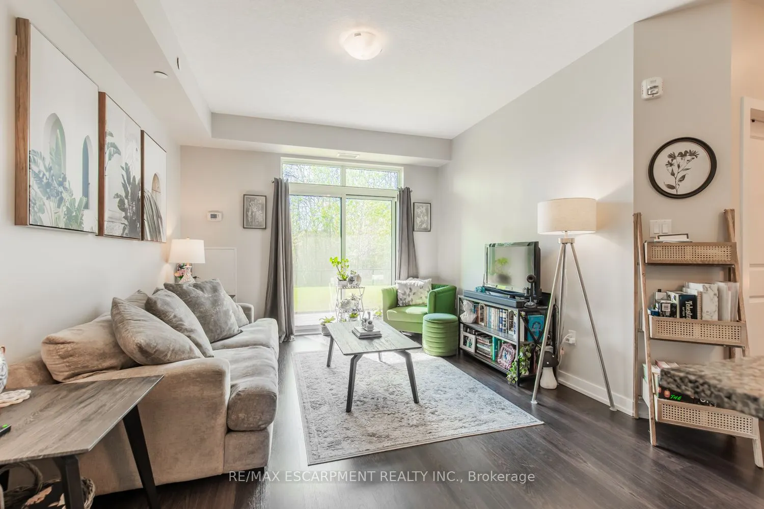125 Shoreview Place, #116