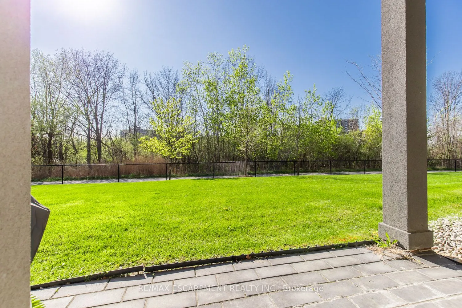 125 Shoreview Place, #116