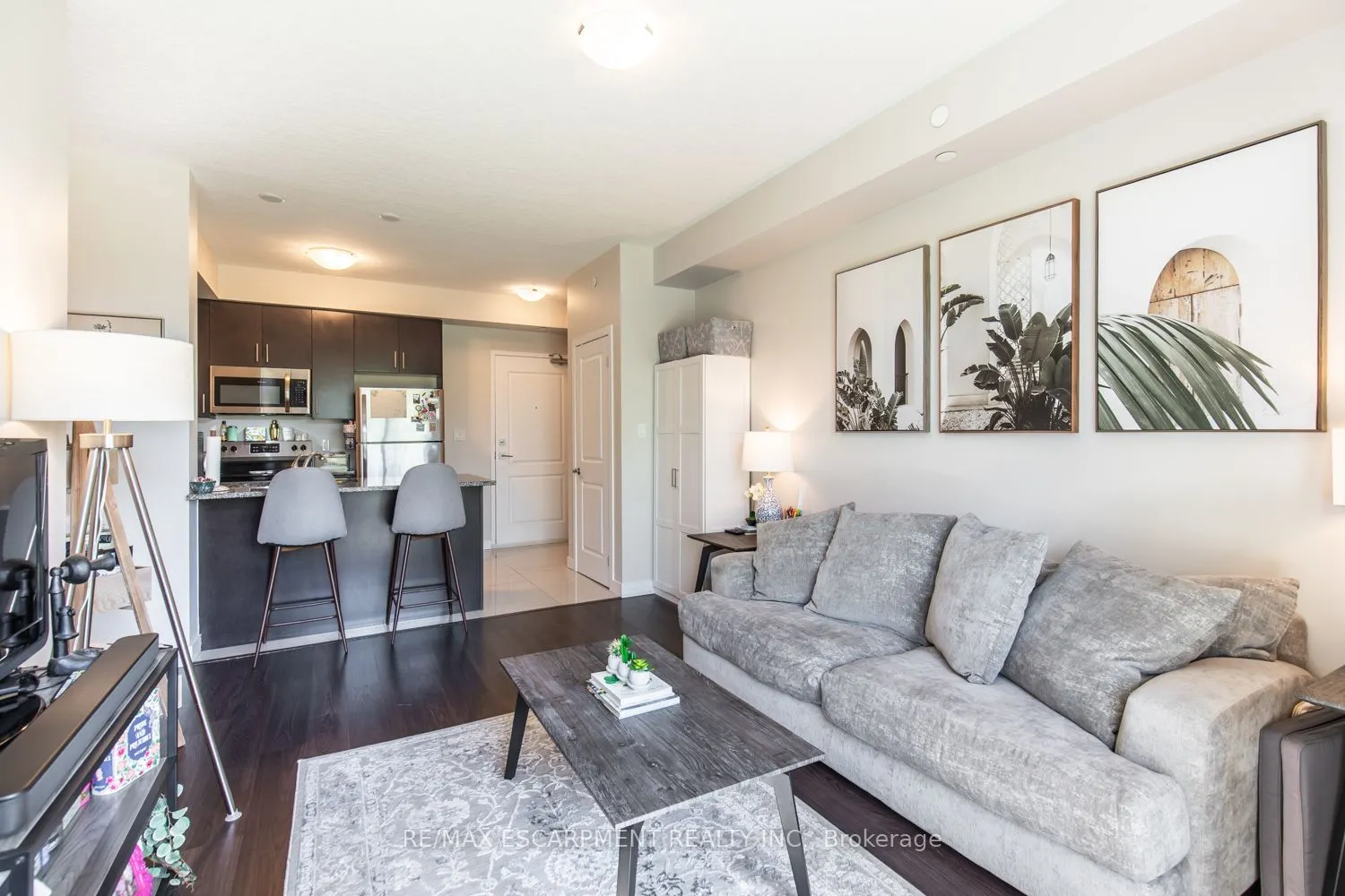 125 Shoreview Place, #116