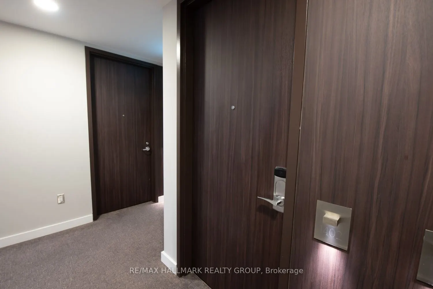 111 Champagne Avenue, #1902