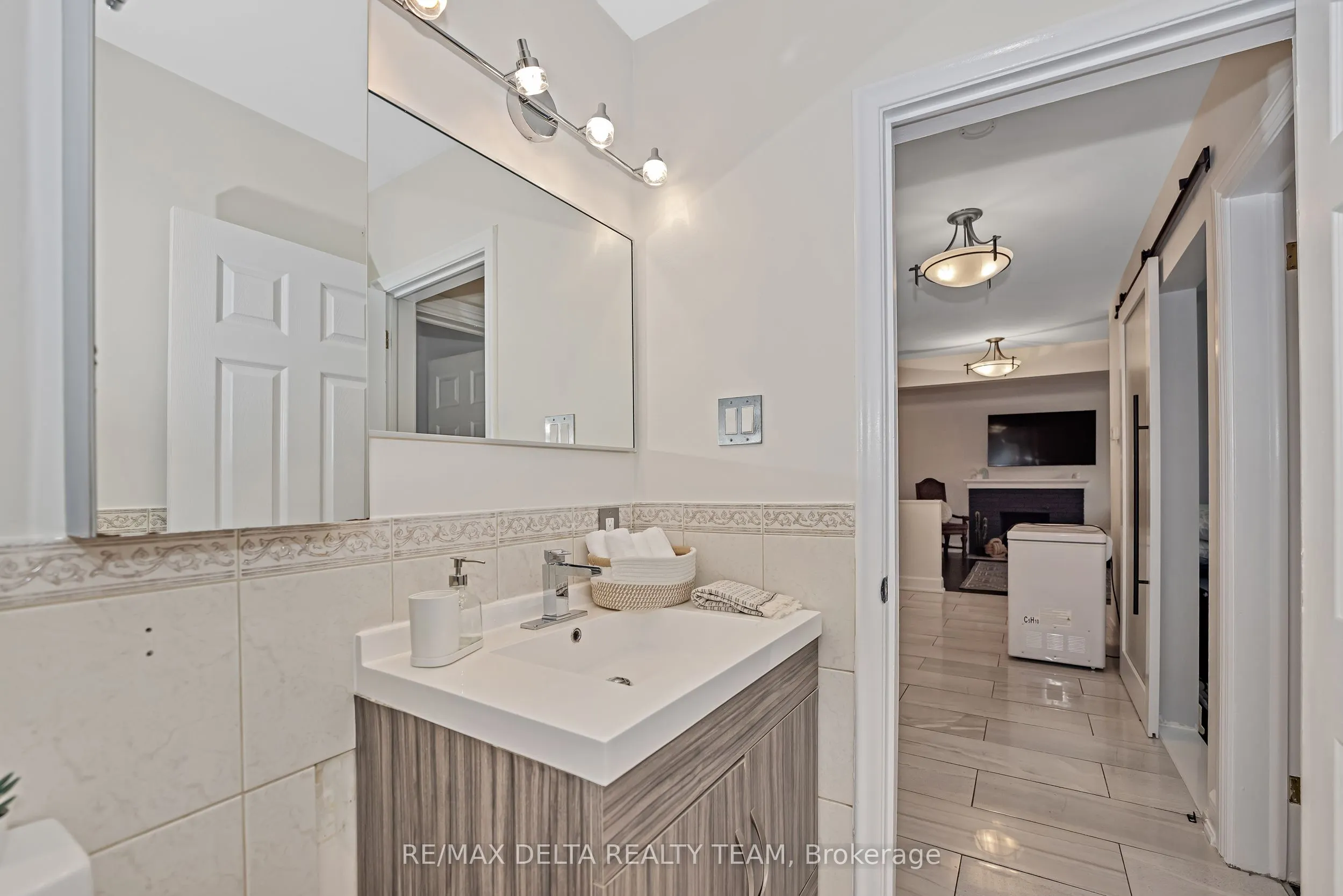 706 Smyth Road