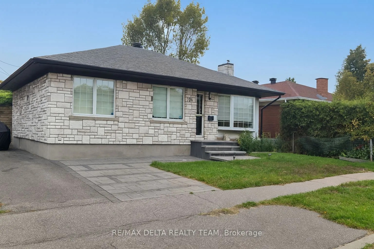 706 Smyth Road