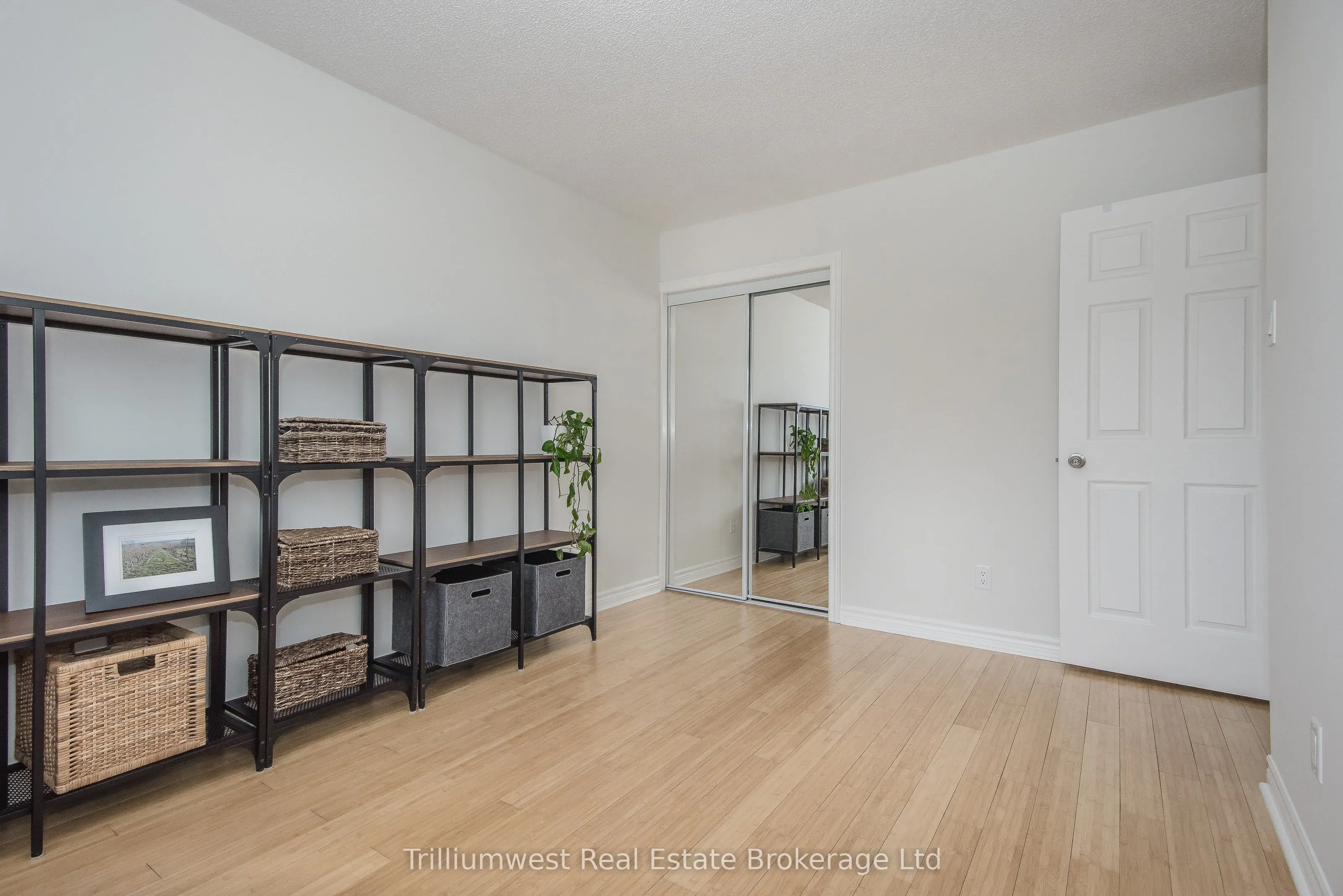 350 Erbsville Road, #7
