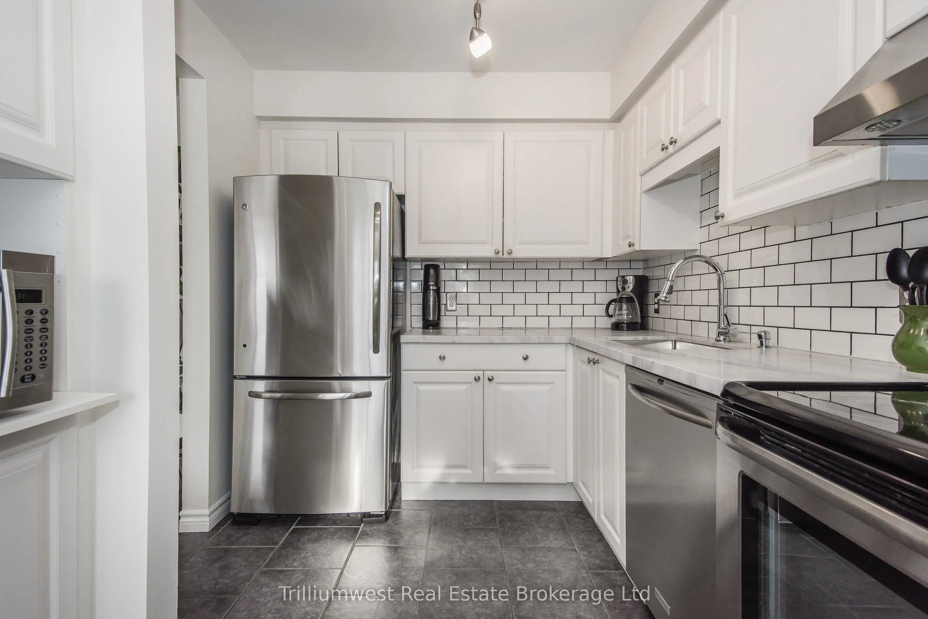 350 Erbsville Road, #7