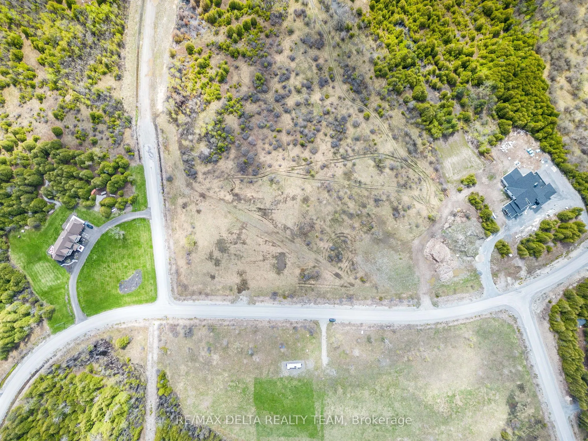 7910 IVESON Drive