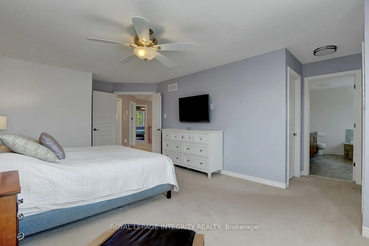 165 Saltspring Private
