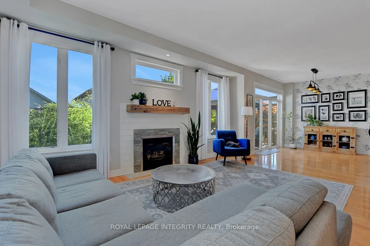 165 Saltspring Private