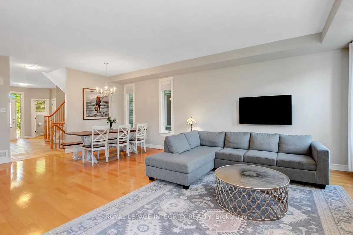 165 Saltspring Private