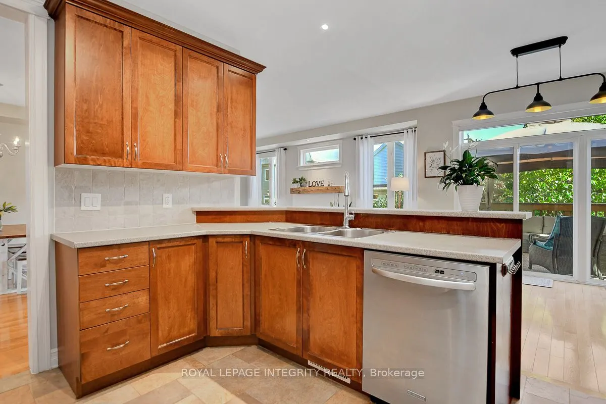 165 Saltspring Private
