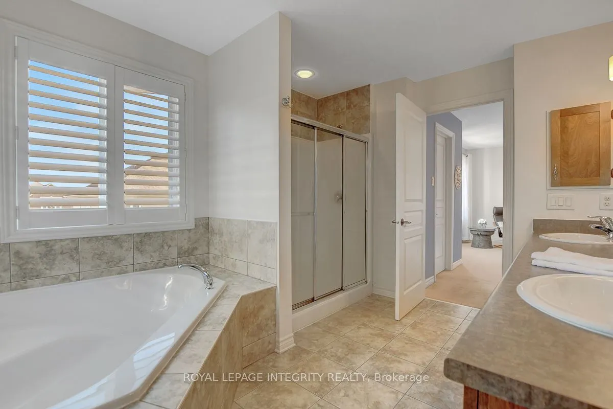 165 Saltspring Private