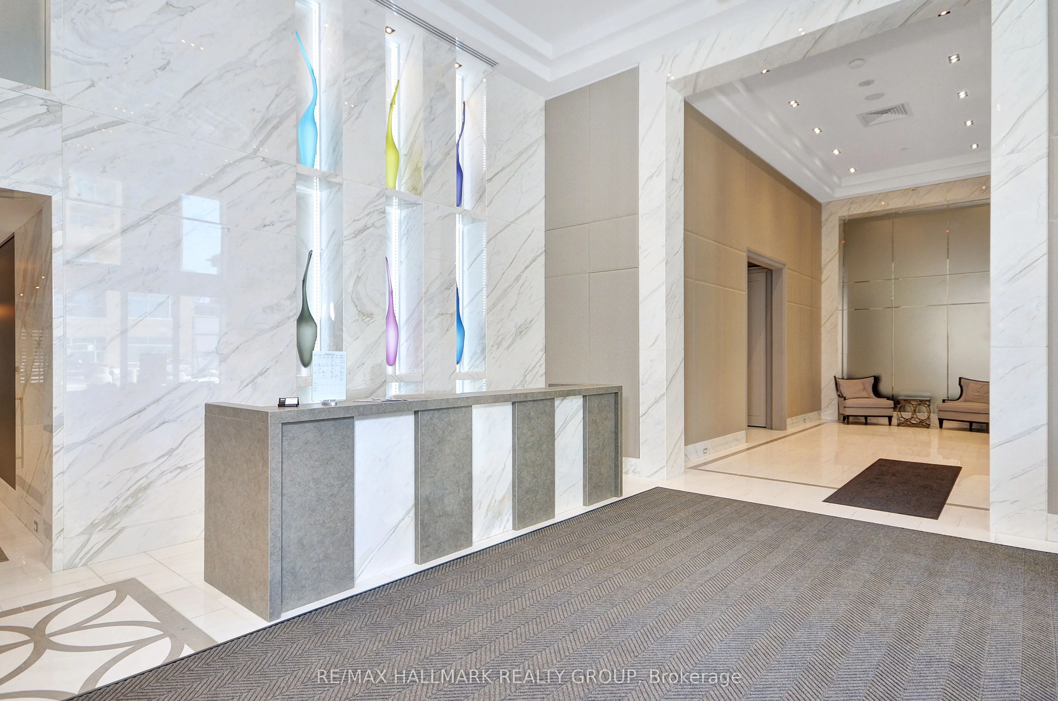 111 Champagne Avenue #611