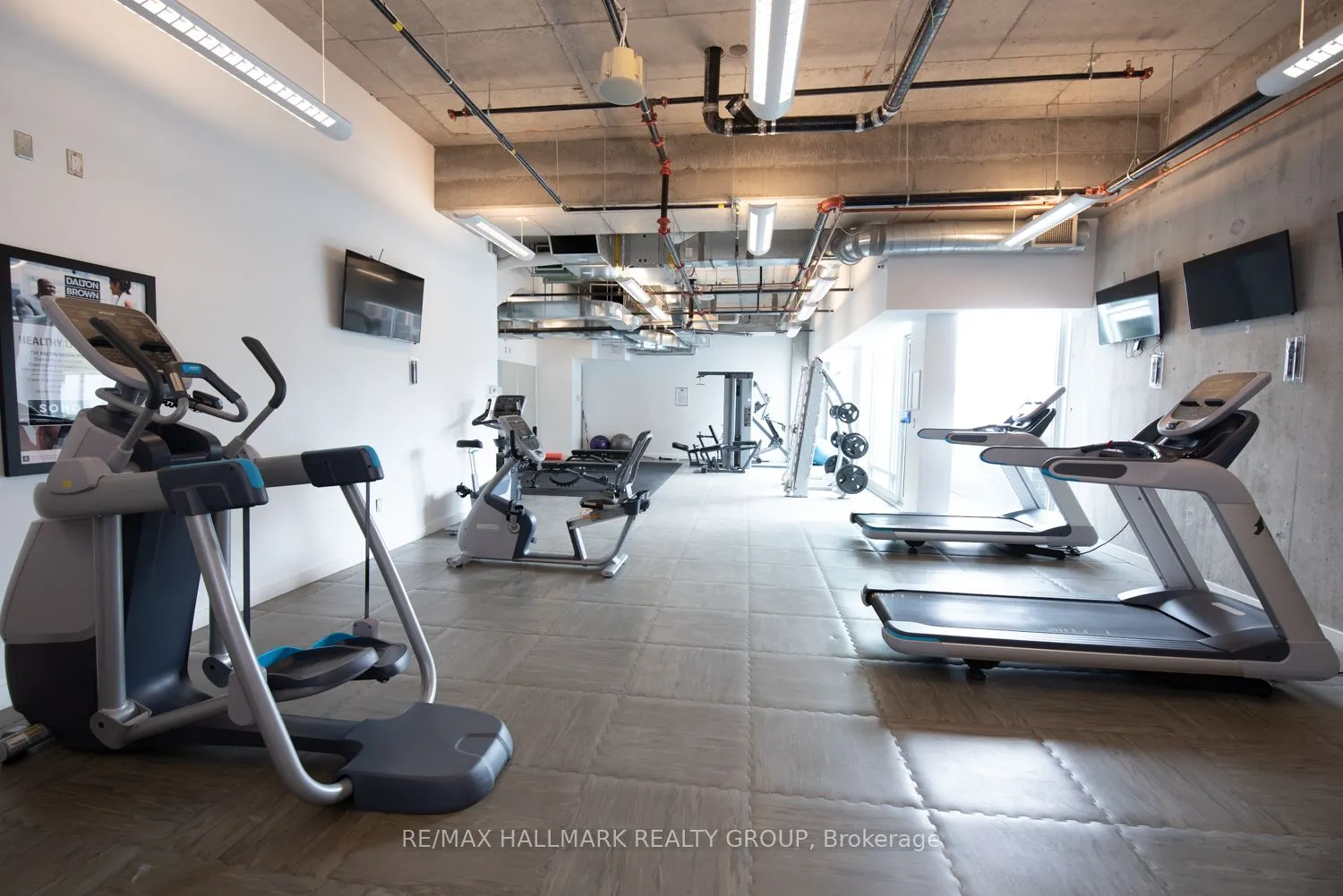 111 Champagne Avenue, #611