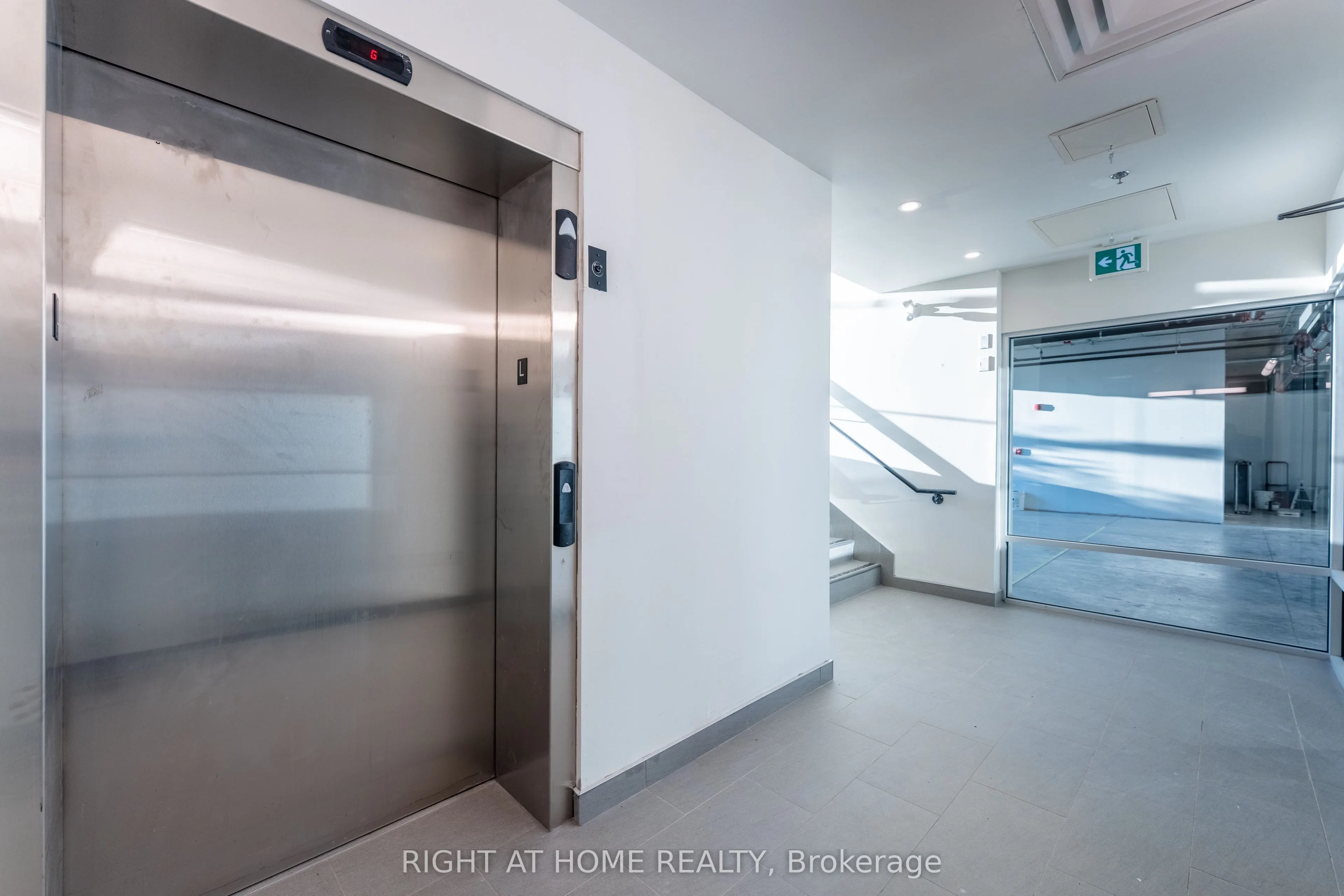 1637 BANK Street, #101