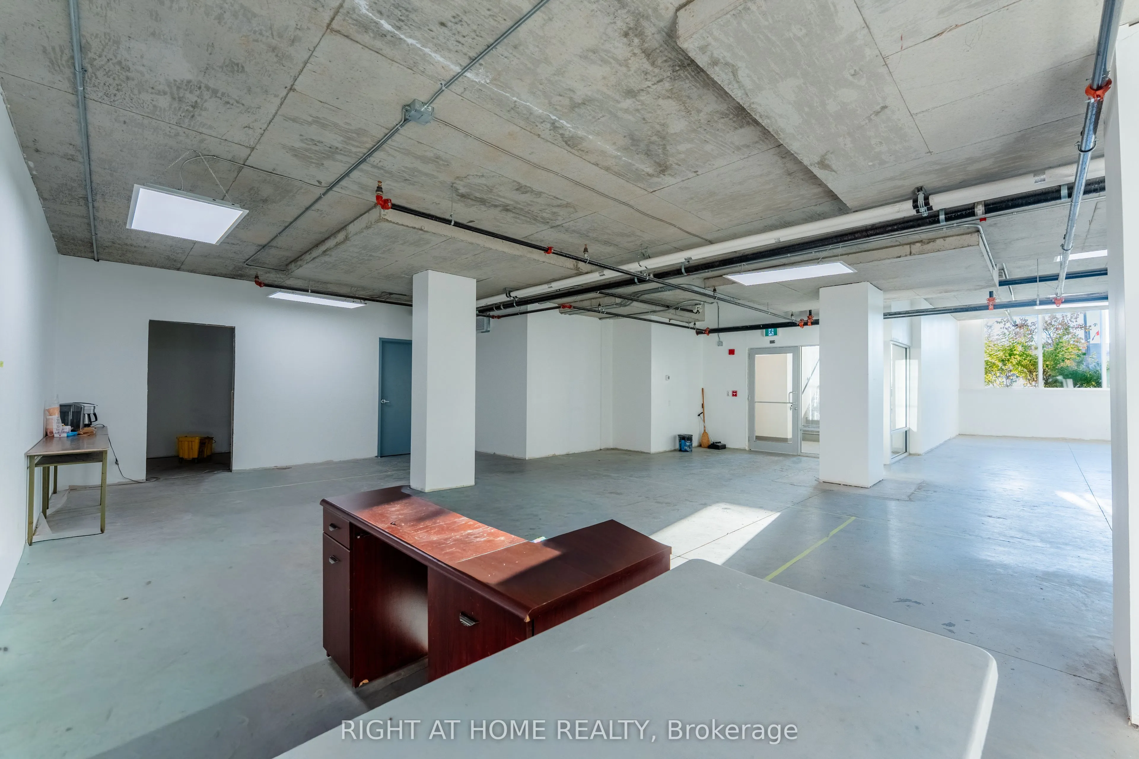 1637 BANK Street, #101