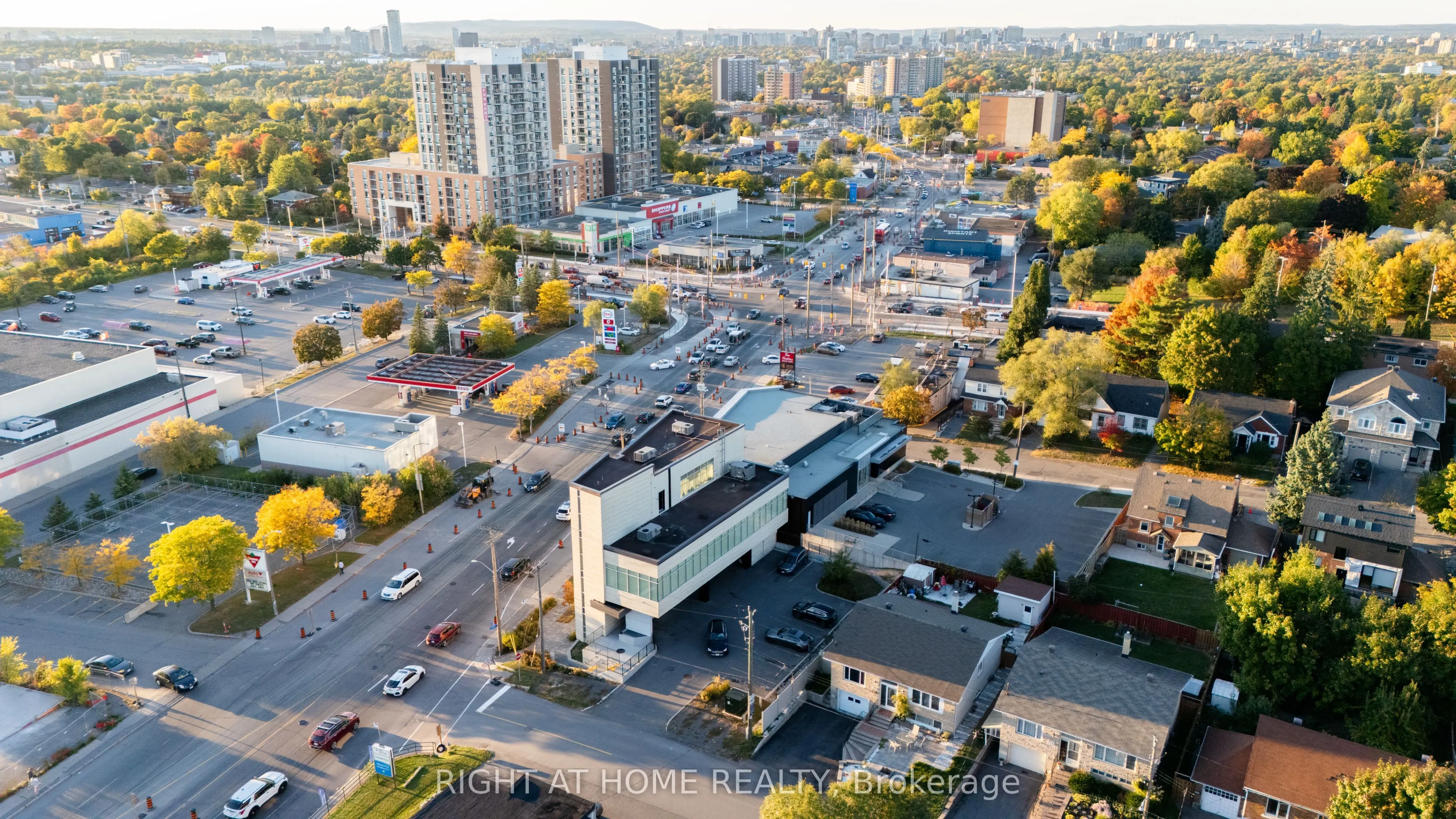 1637 BANK Street, #101