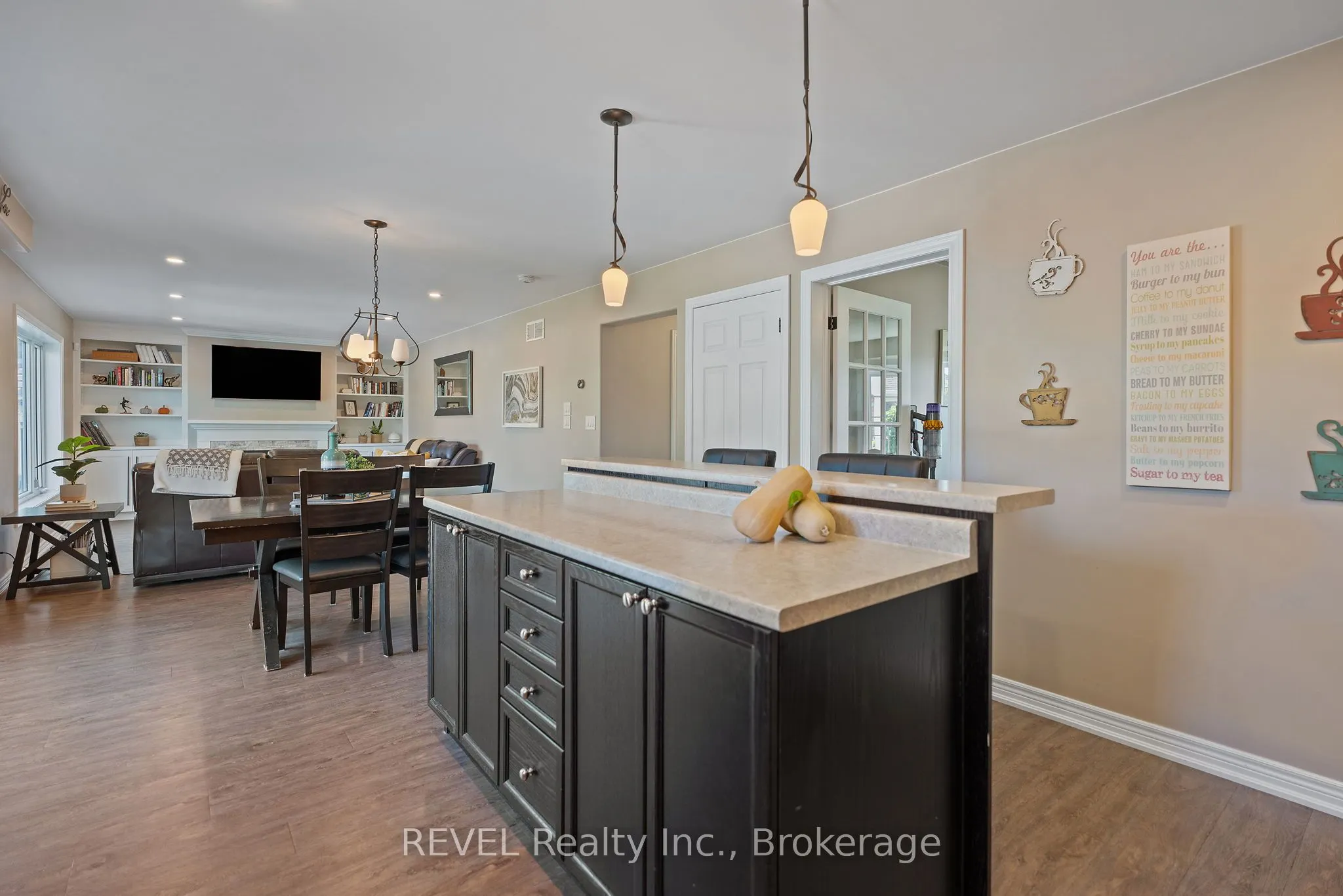4491 DAWN Crescent