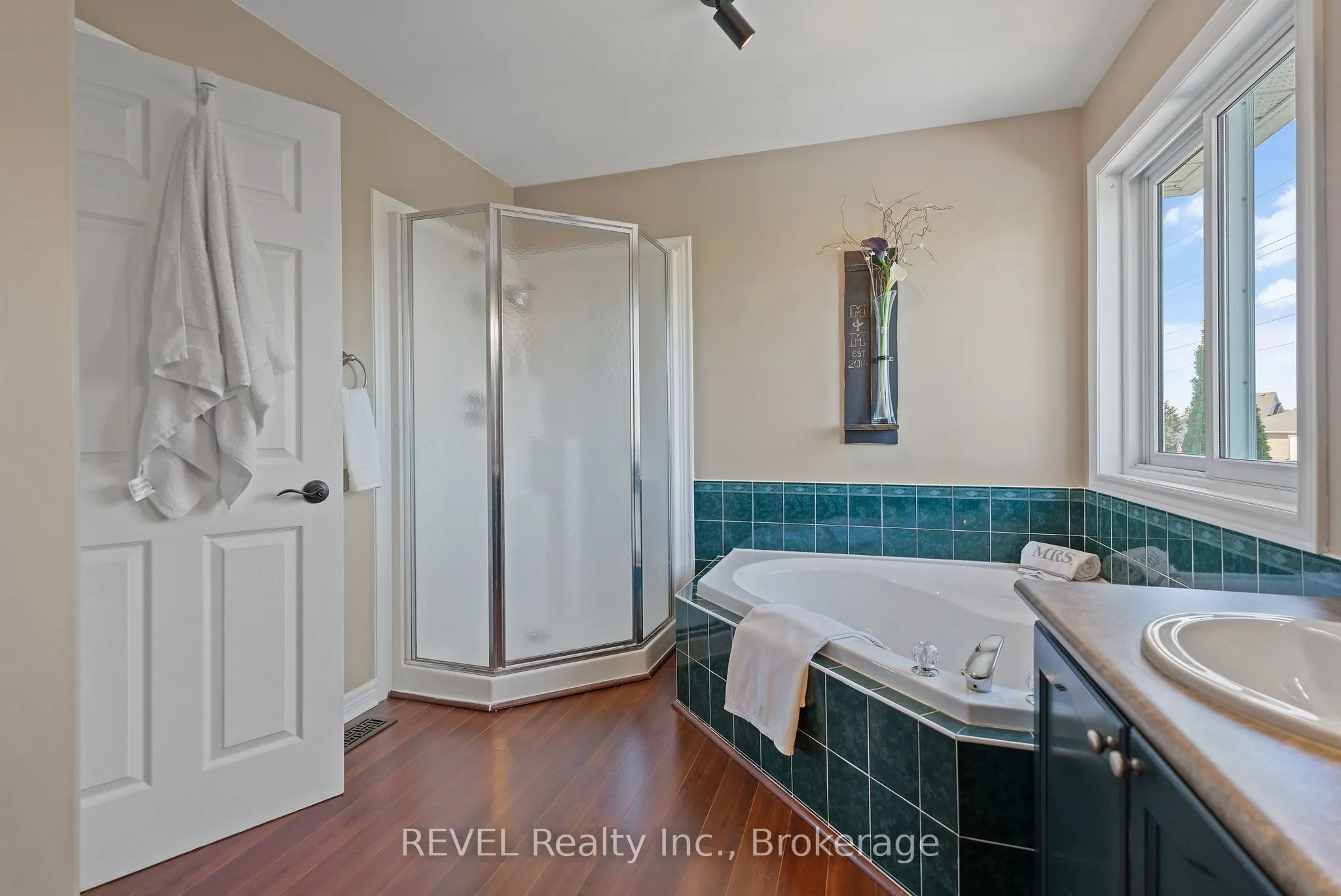 4491 DAWN Crescent