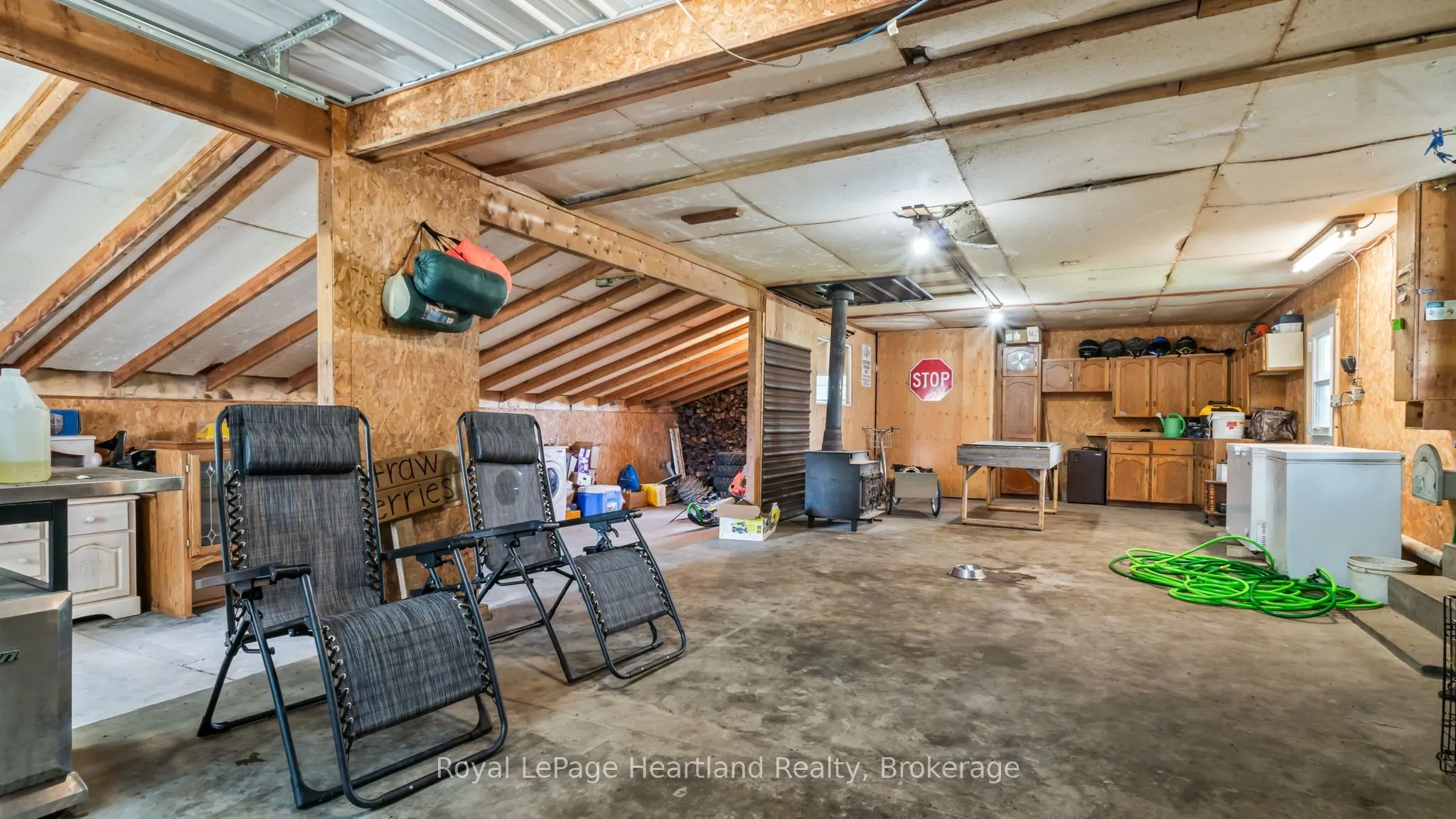 341149 Grey Rd 28