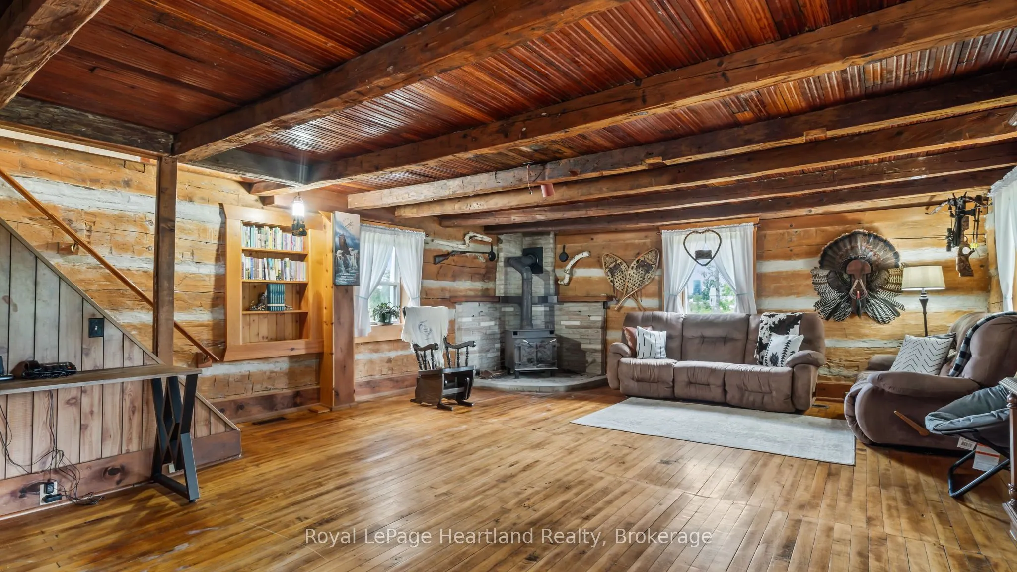 341149 Grey Rd 28