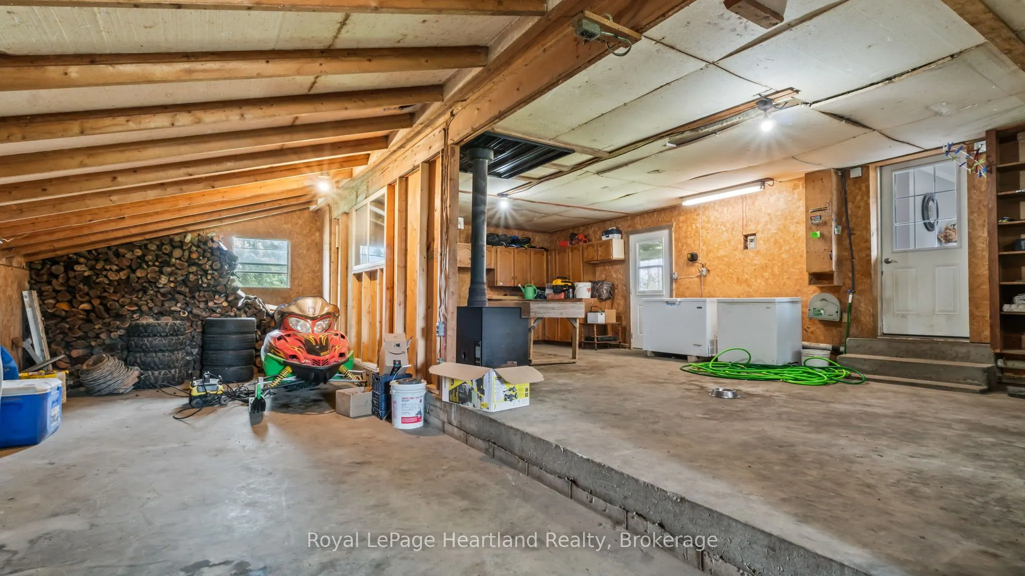 341149 Grey Rd 28