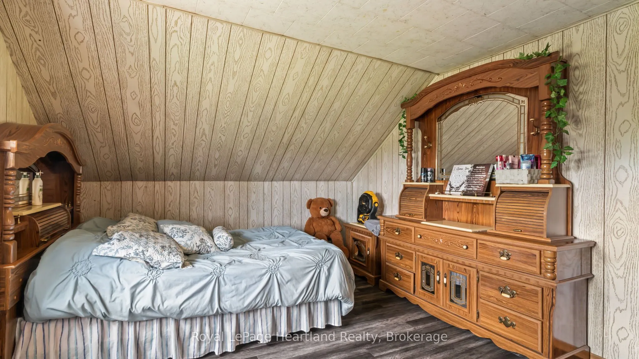 341149 Grey Rd 28