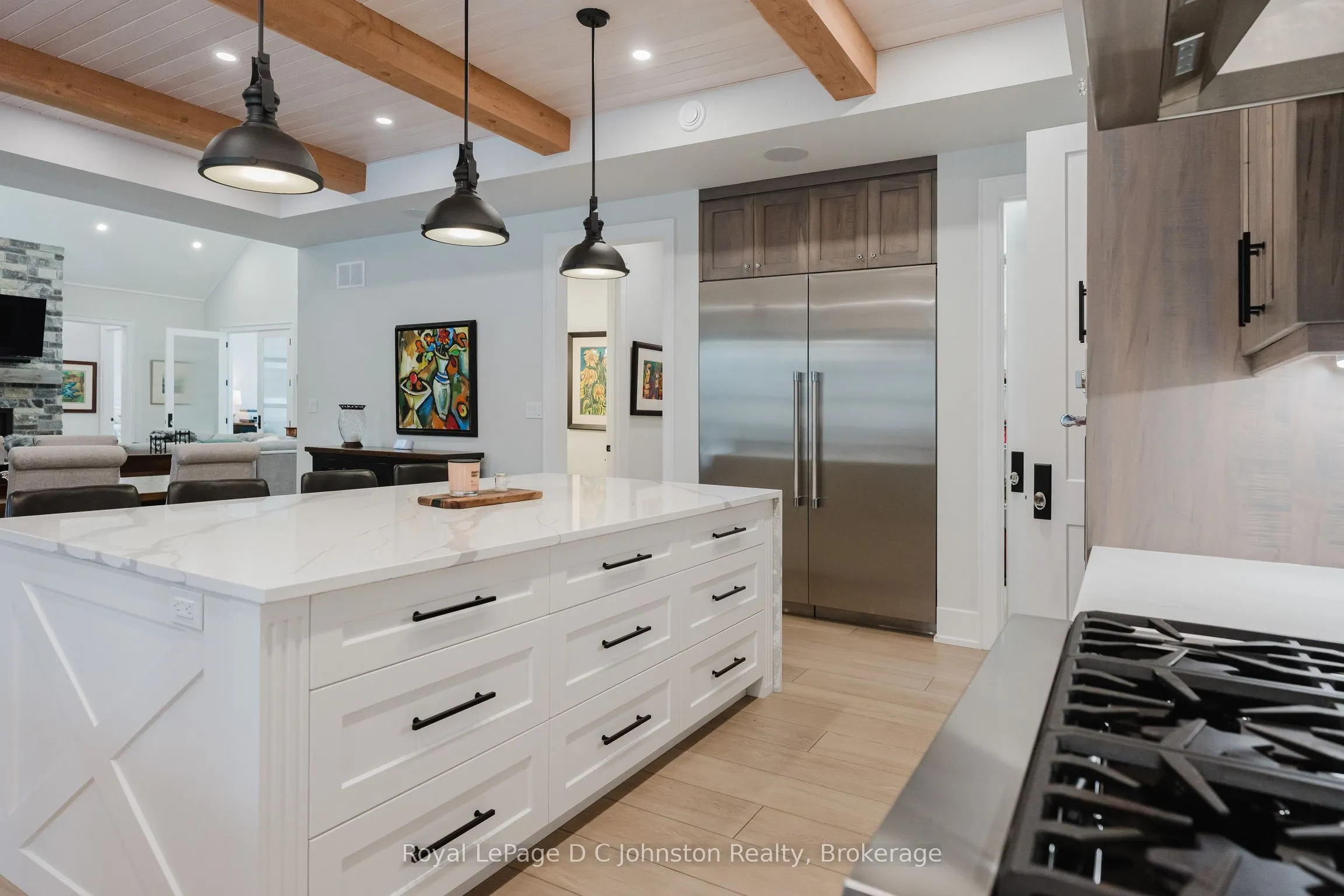 28 Lakeside Woods Crescent