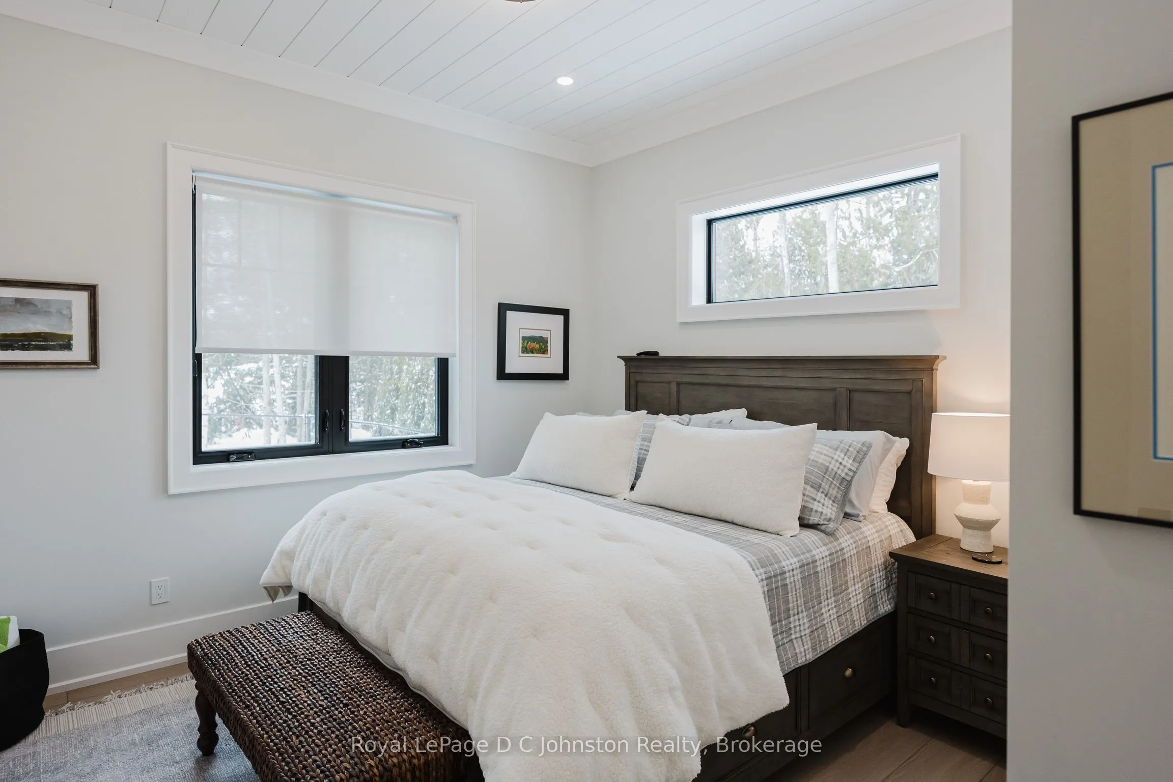 28 Lakeside Woods Crescent