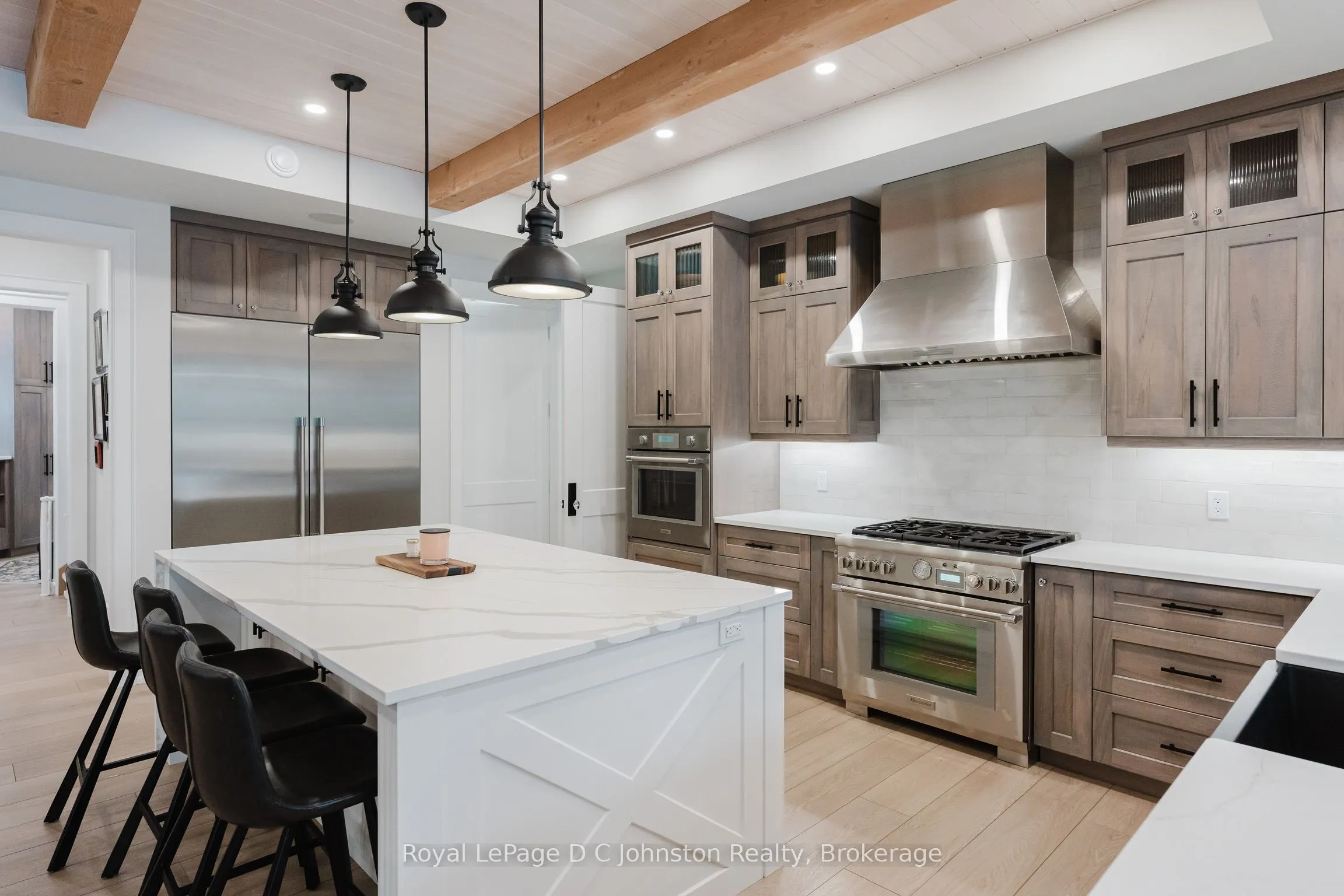 28 Lakeside Woods Crescent