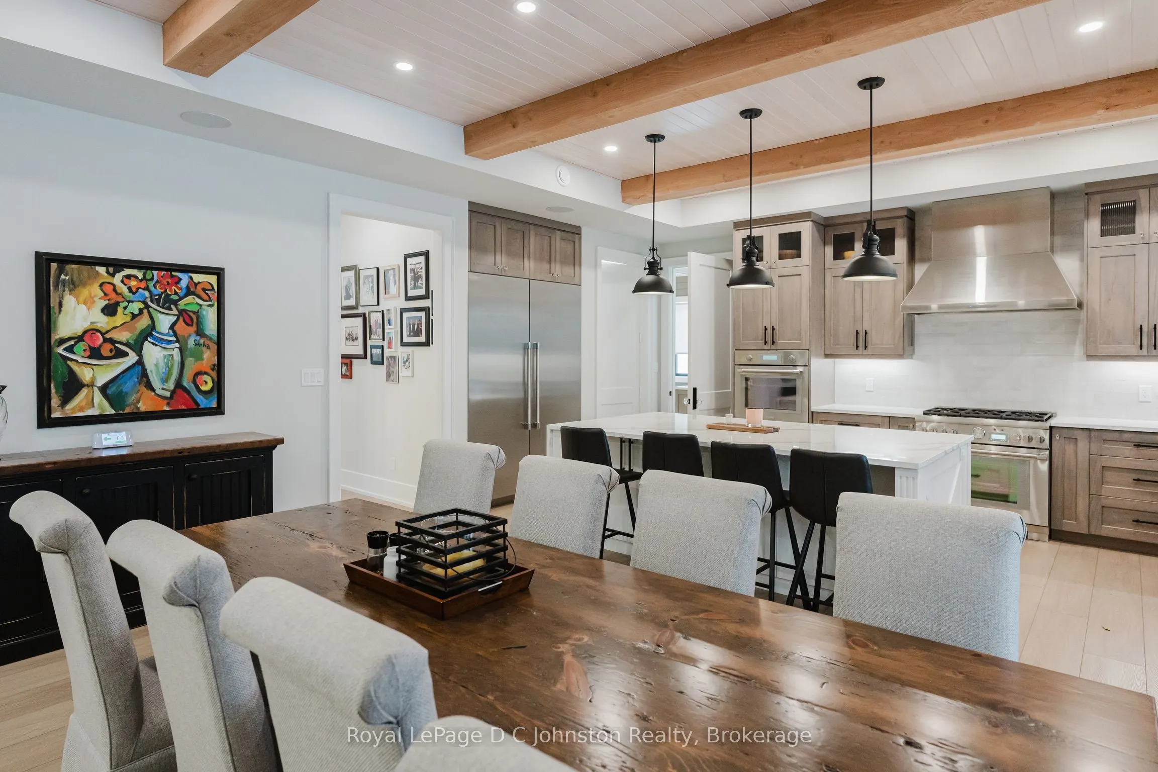 28 Lakeside Woods Crescent