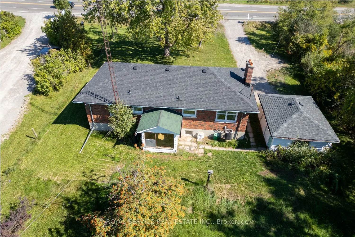 8152 Highway 7 Highway