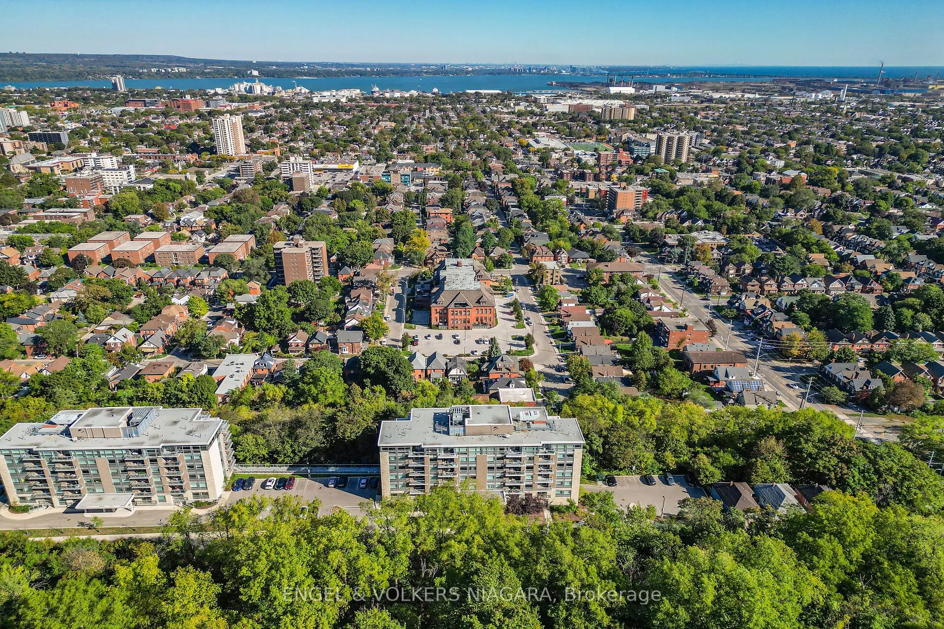 479 Charlton Avenue E, #106