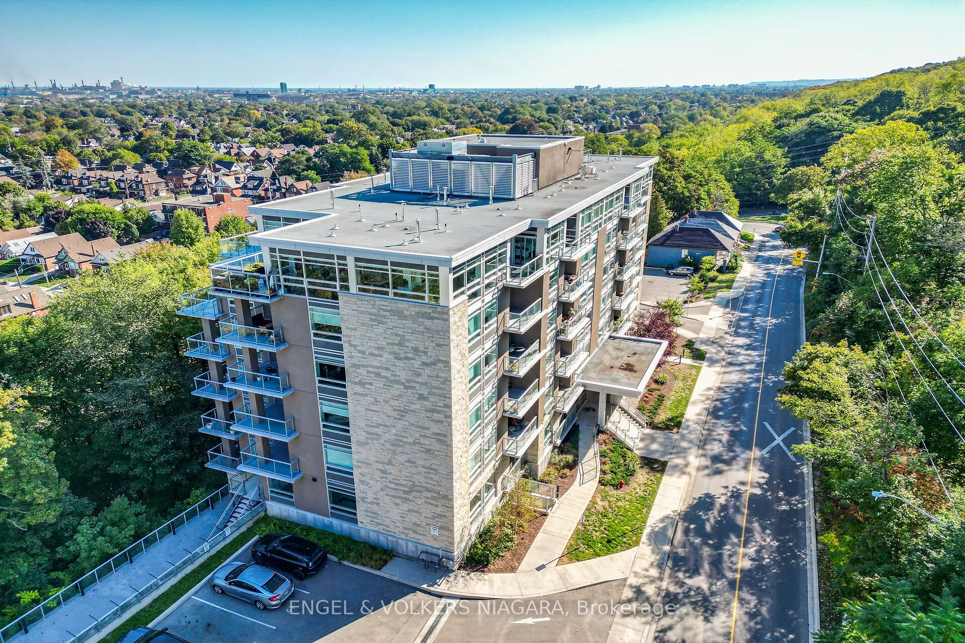 479 Charlton Avenue E, #106