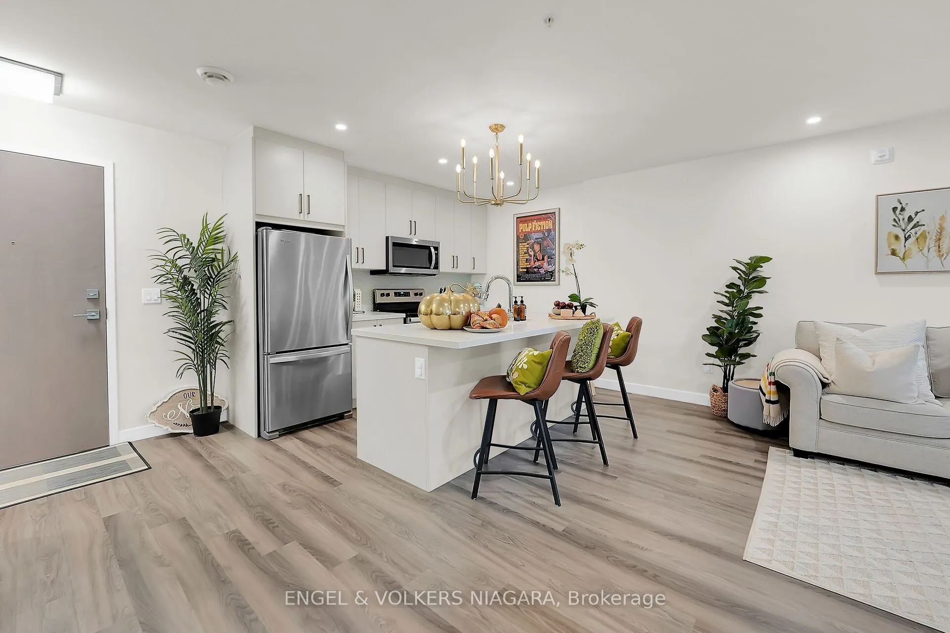 479 Charlton Avenue E, #106