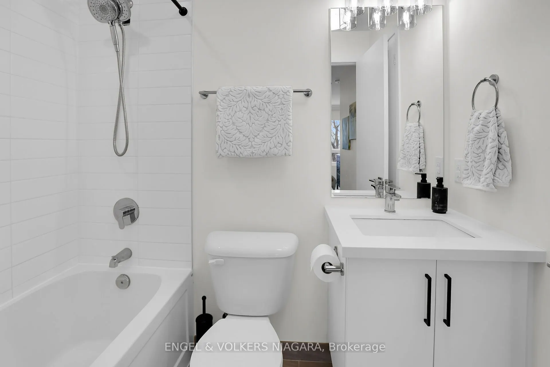 479 Charlton Avenue E, #106
