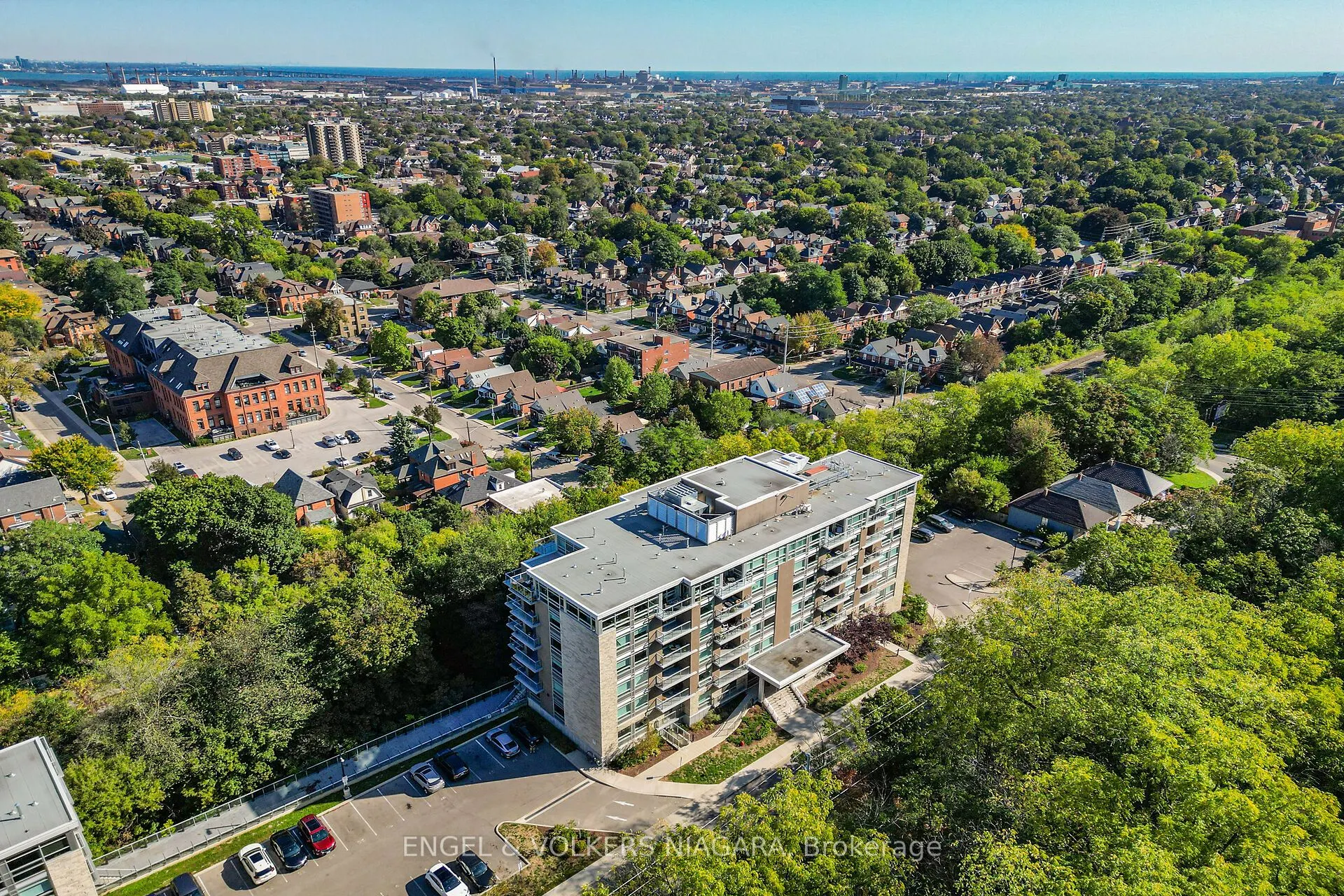 479 Charlton Avenue E, #106