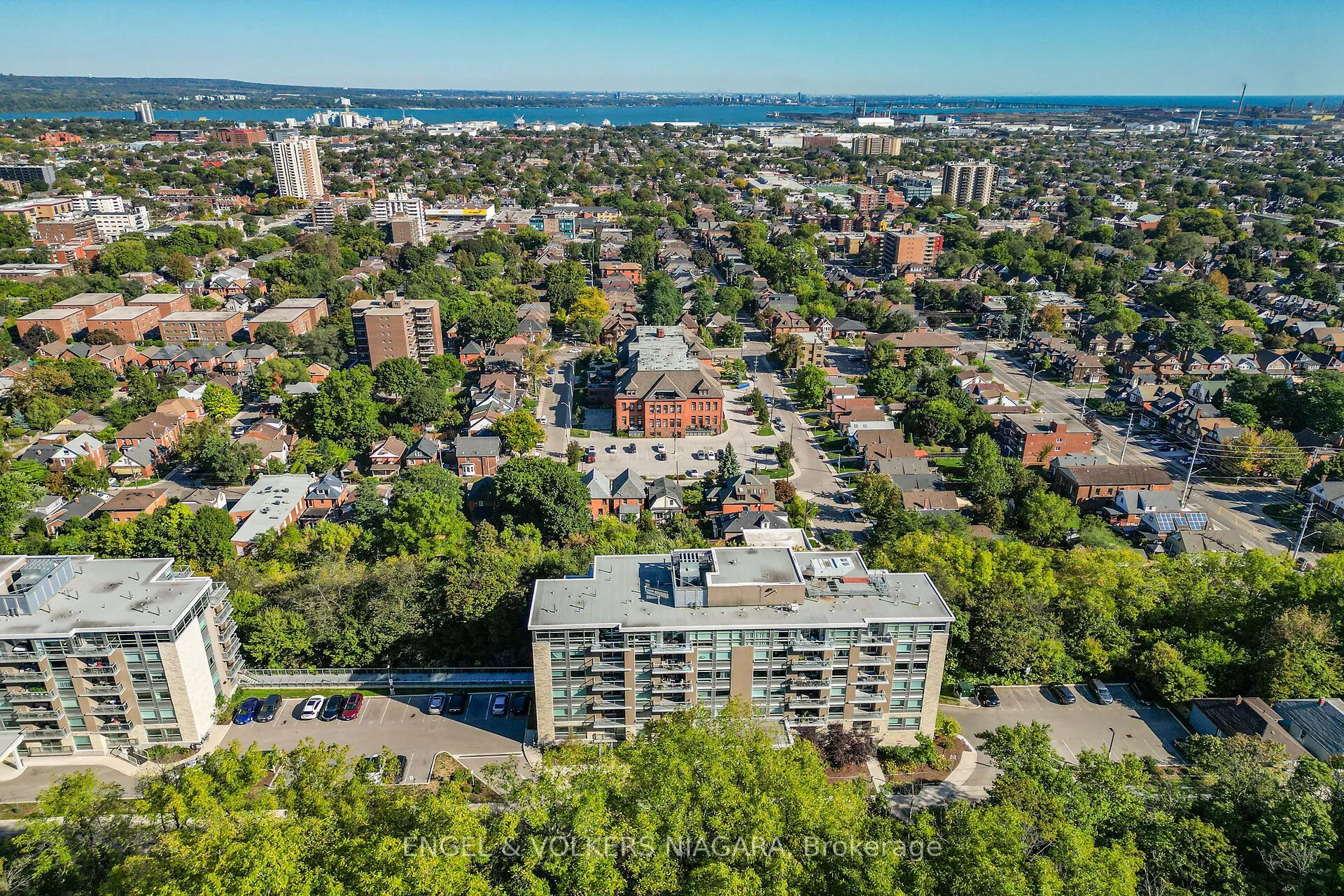 479 Charlton Avenue E, #106